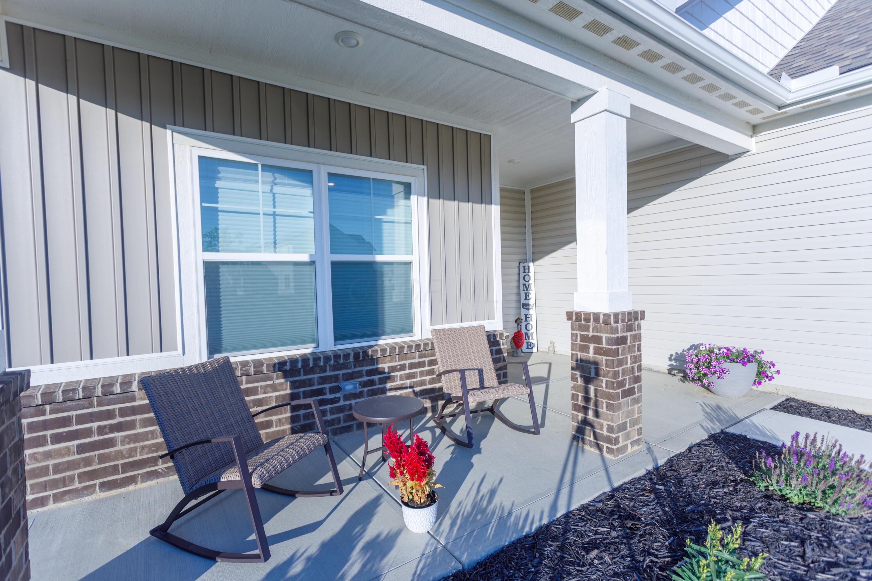 554 Reagans Ridge Property Photo 4