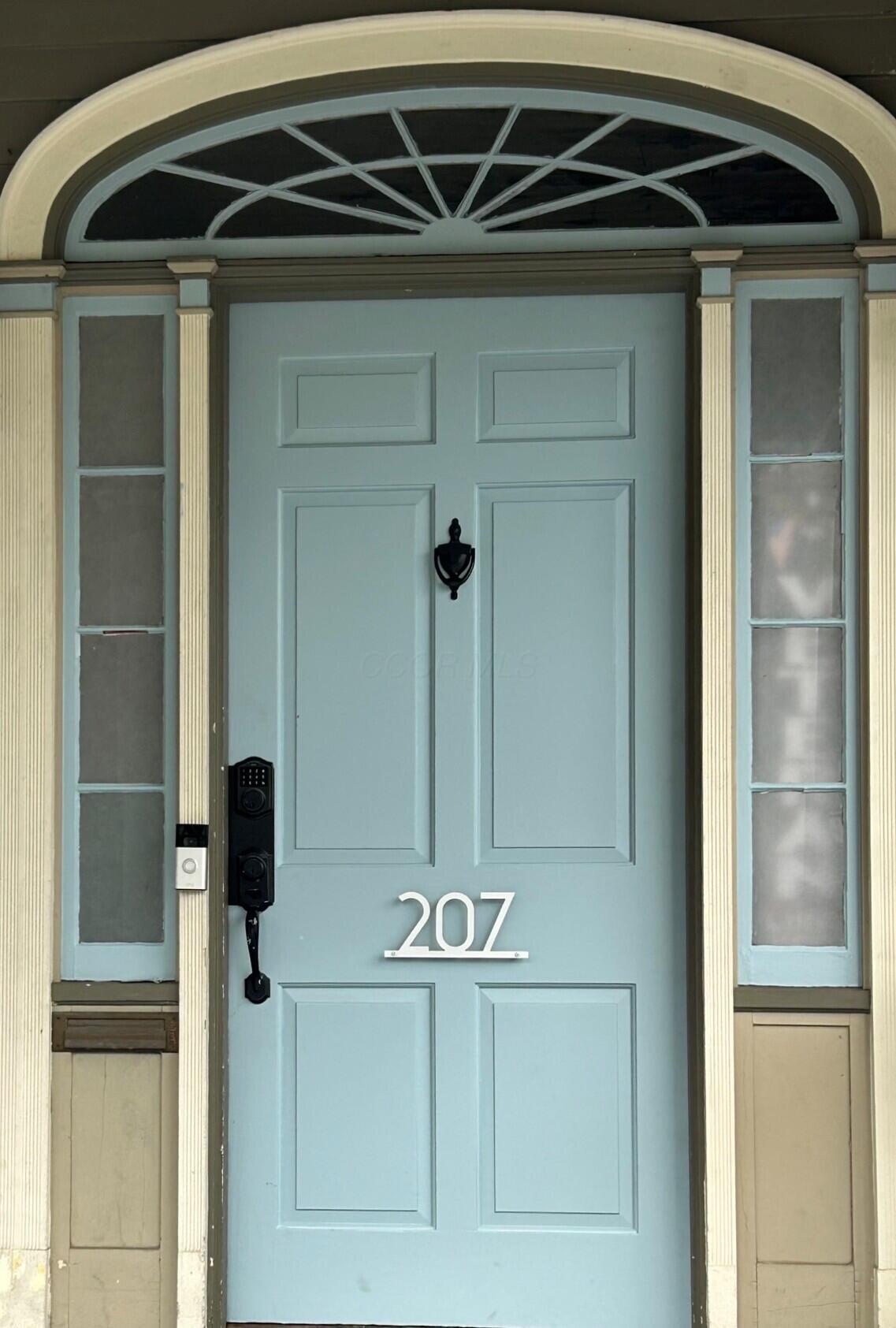 207 E Wheeling Street Property Photo 4