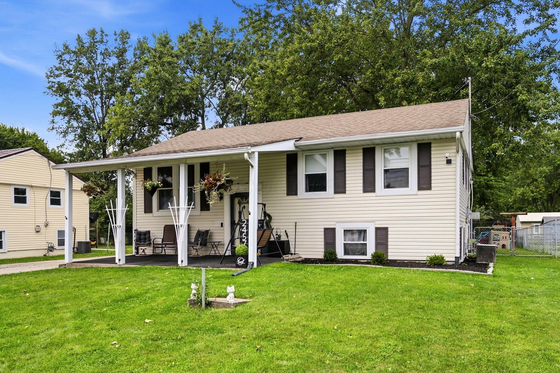2457 Capaldi Drive Property Photo 1