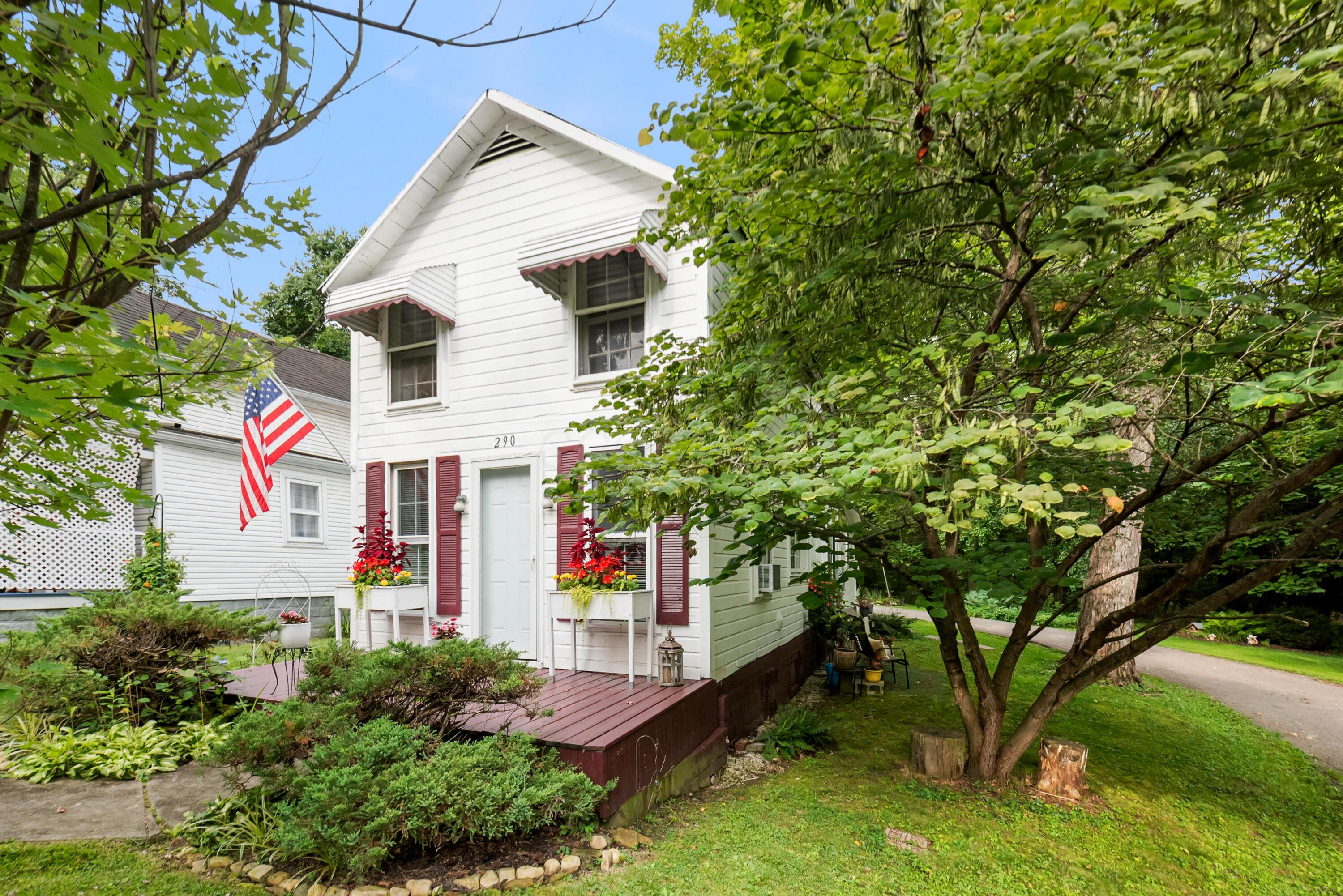 290 14th Street Property Photo 2