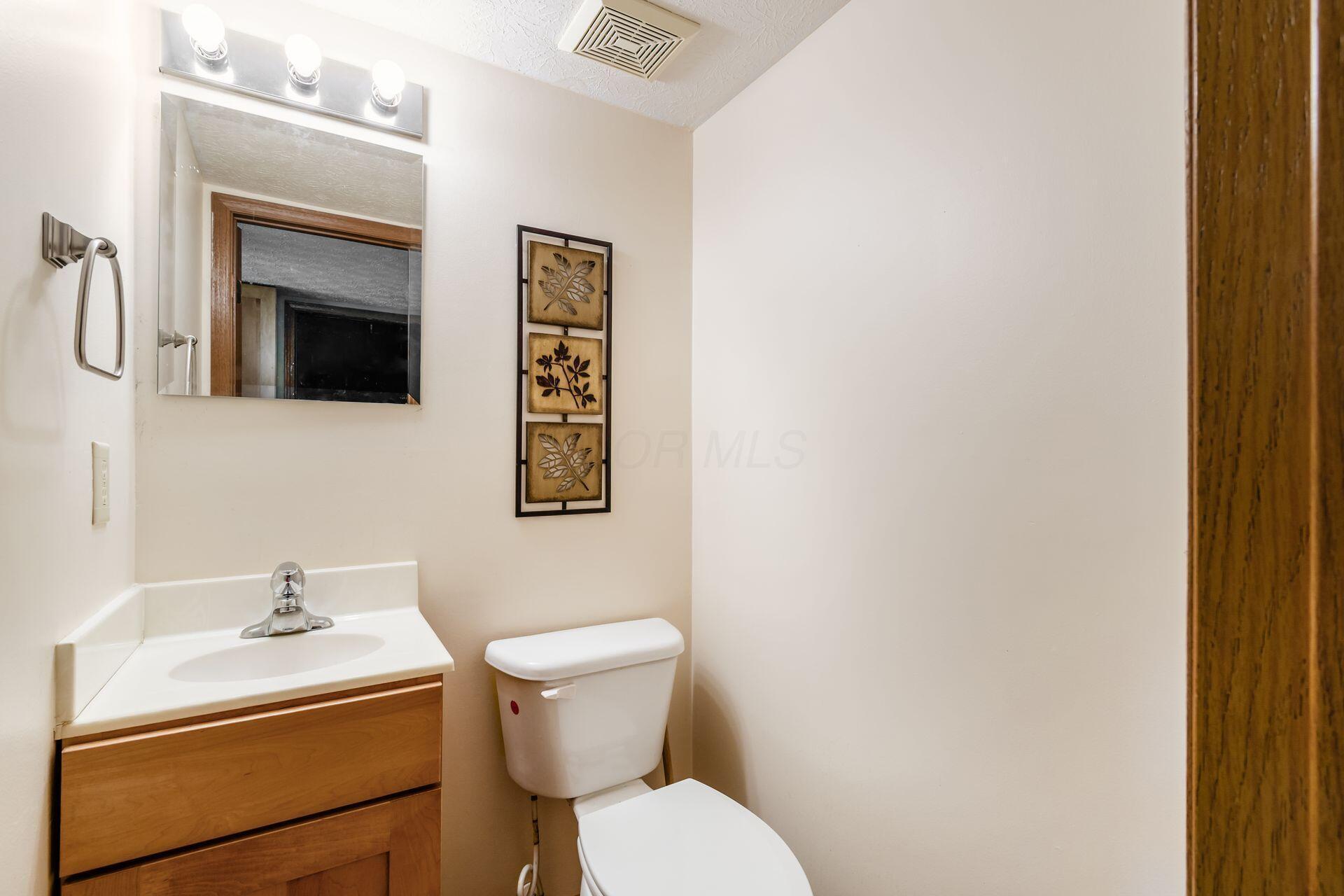 635 Mawyer Drive, 178 Property Photo 10