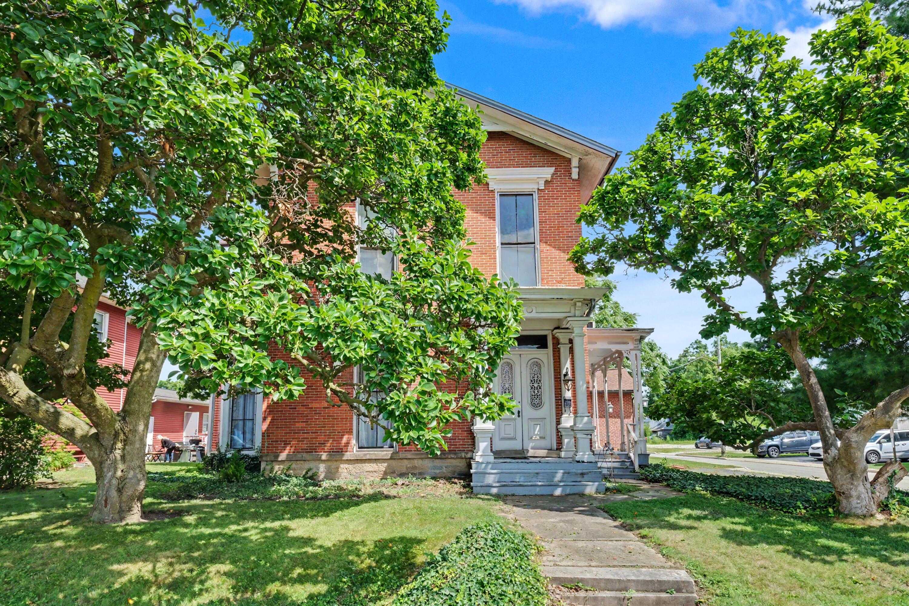 334 E Center Street Property Photo 5
