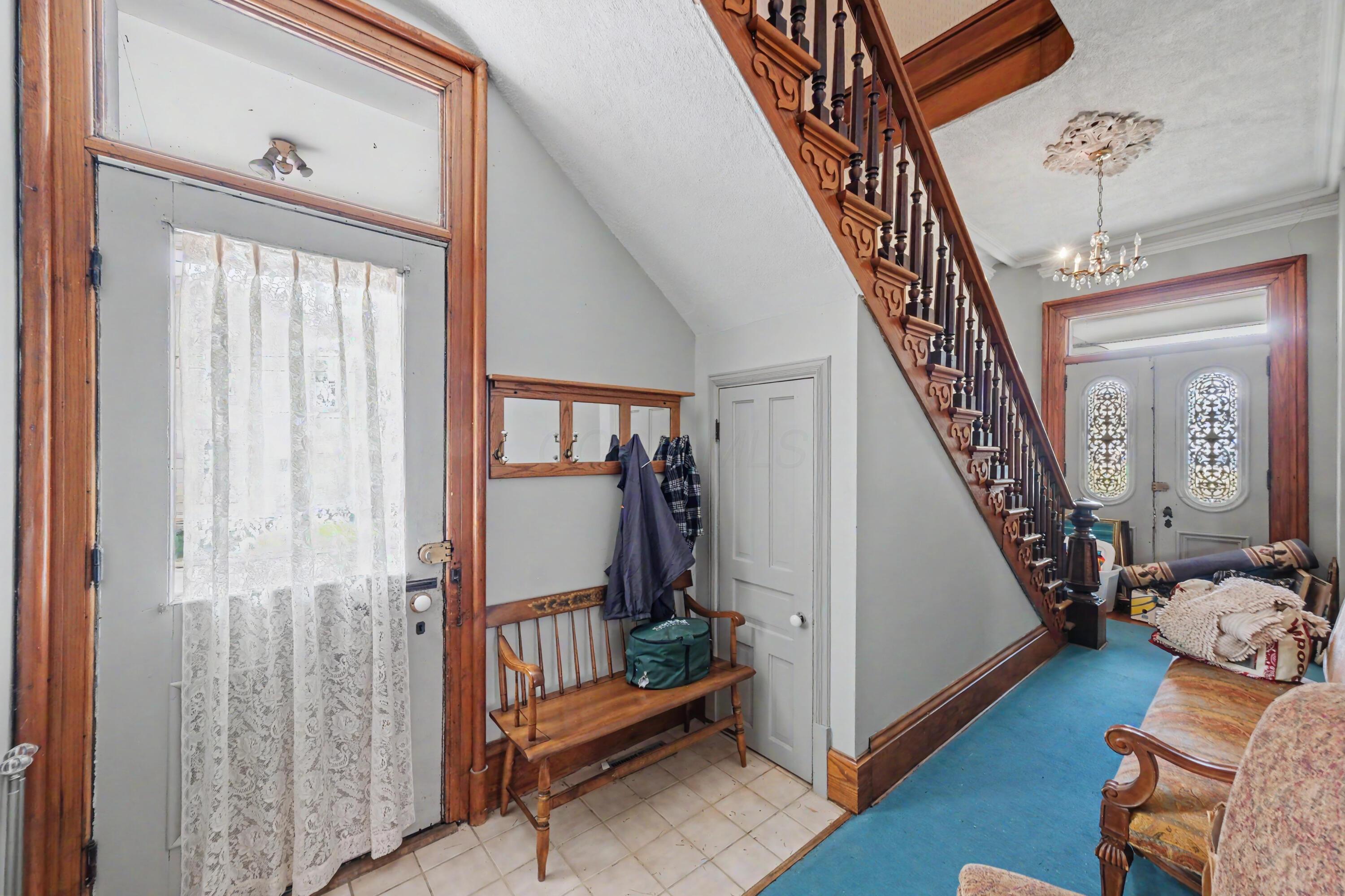 334 E Center Street Property Photo 7