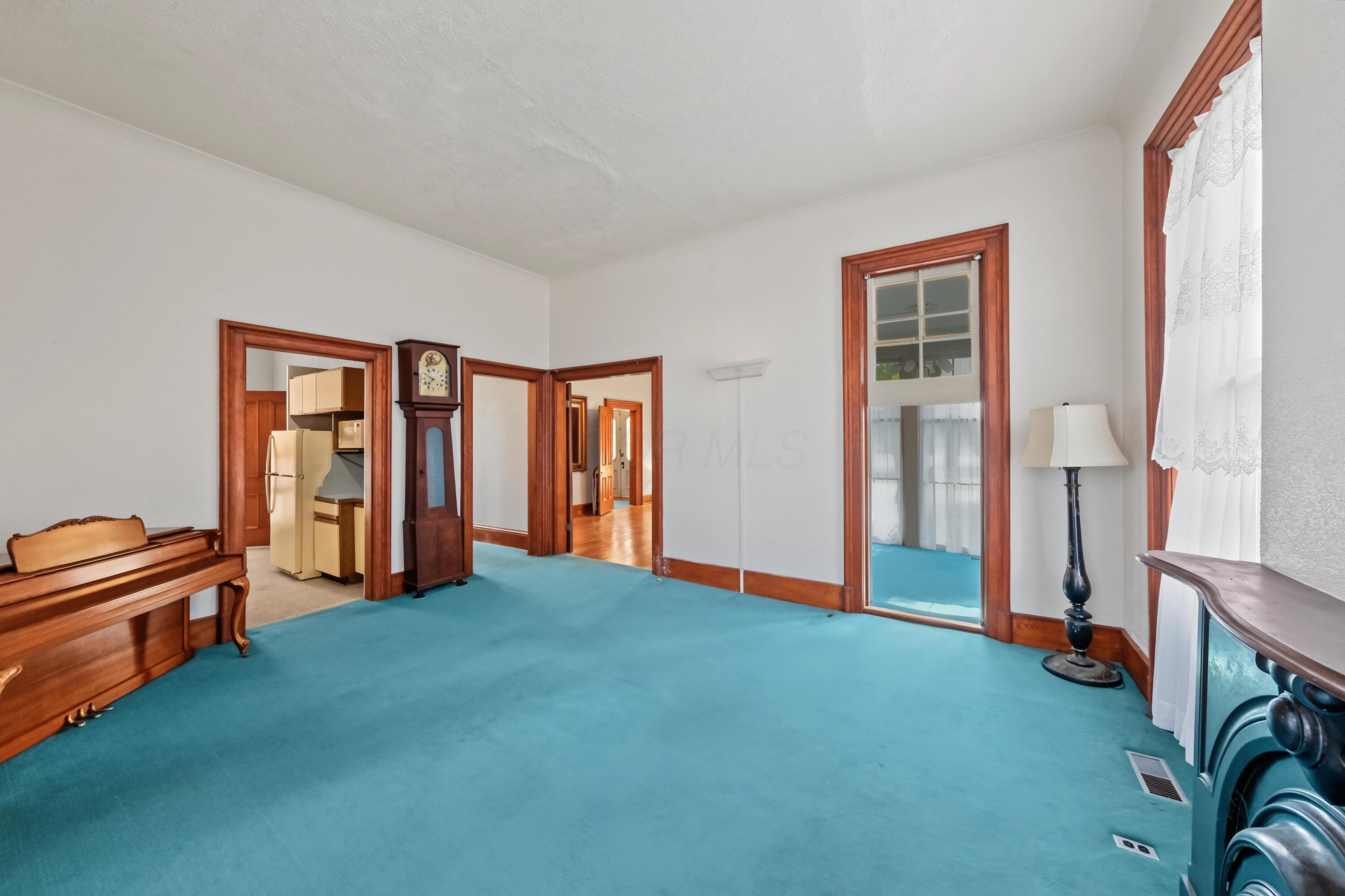 334 E Center Street Property Photo 10