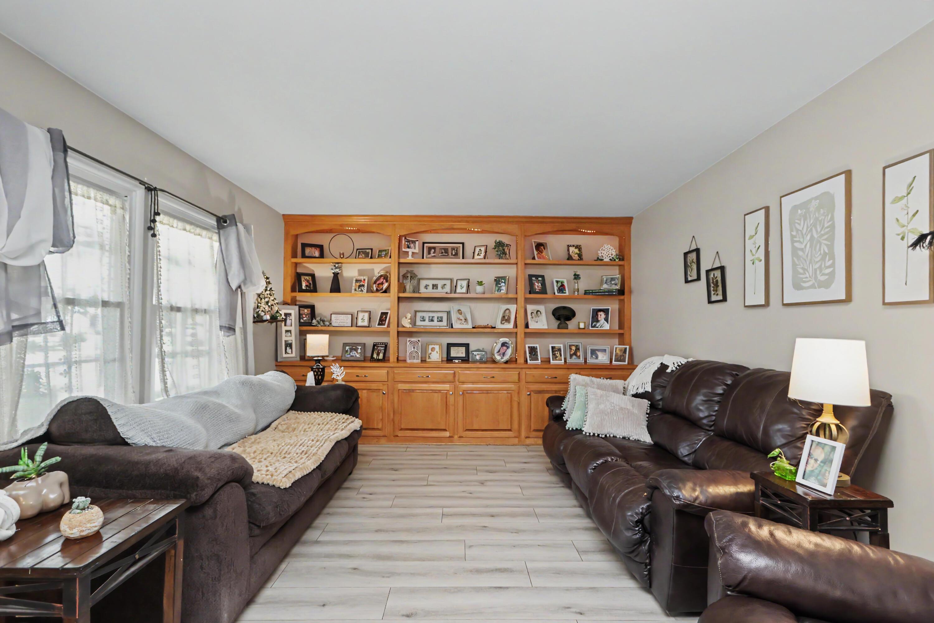 1453 Rosedale Avenue Property Photo 6