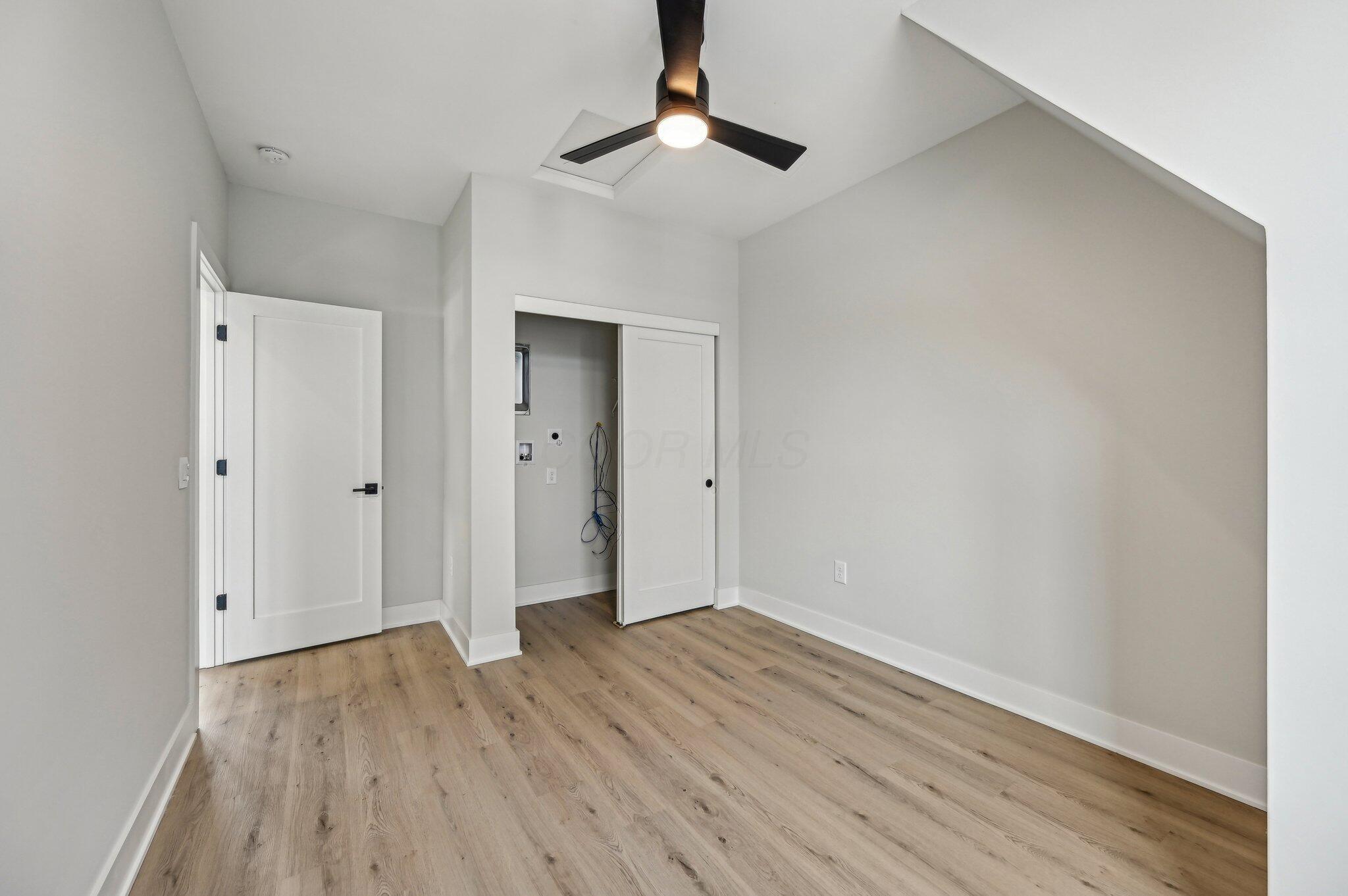 1092 Gustavus Lane Property Photo 6