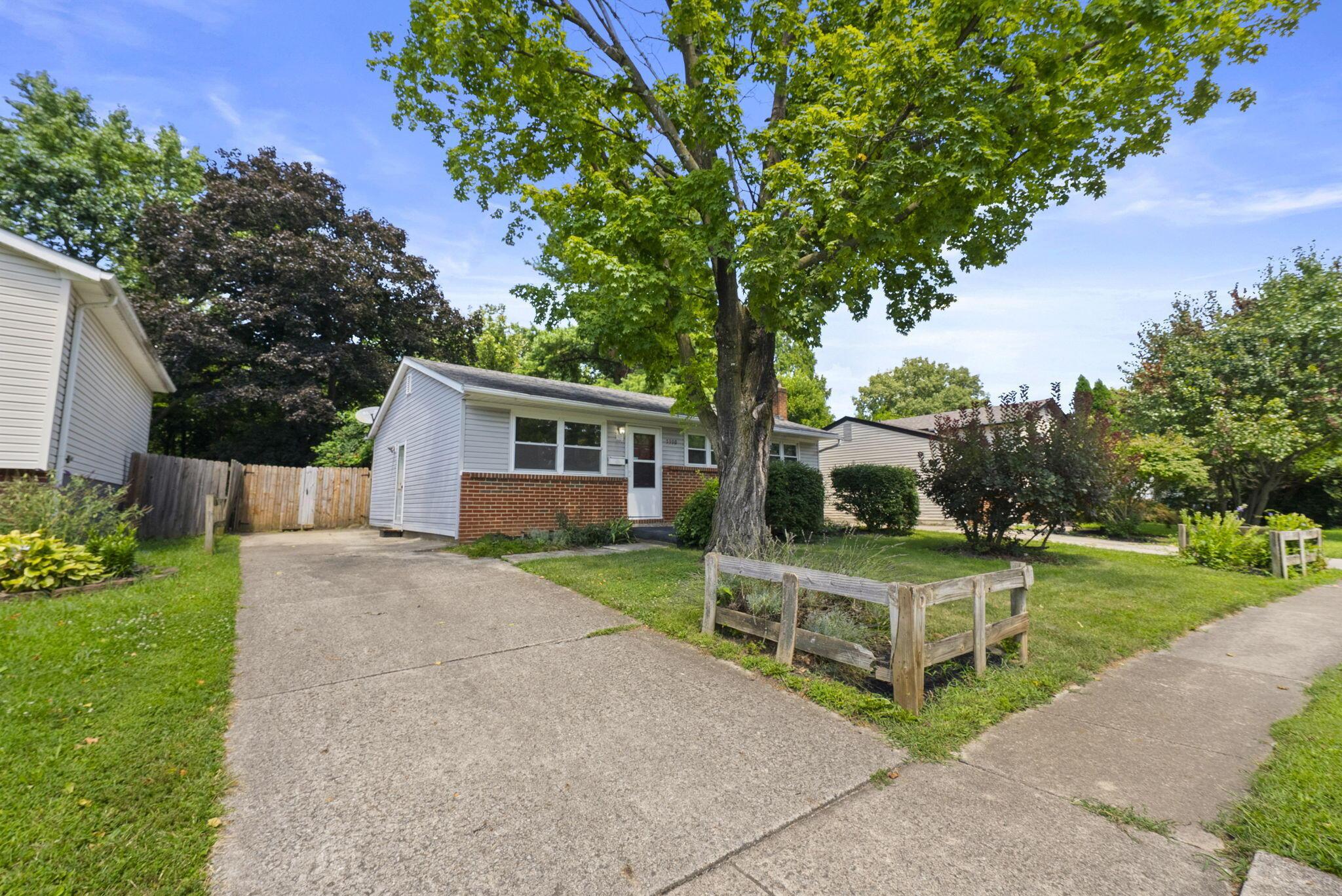 5390 Mountville Avenue Property Photo 29