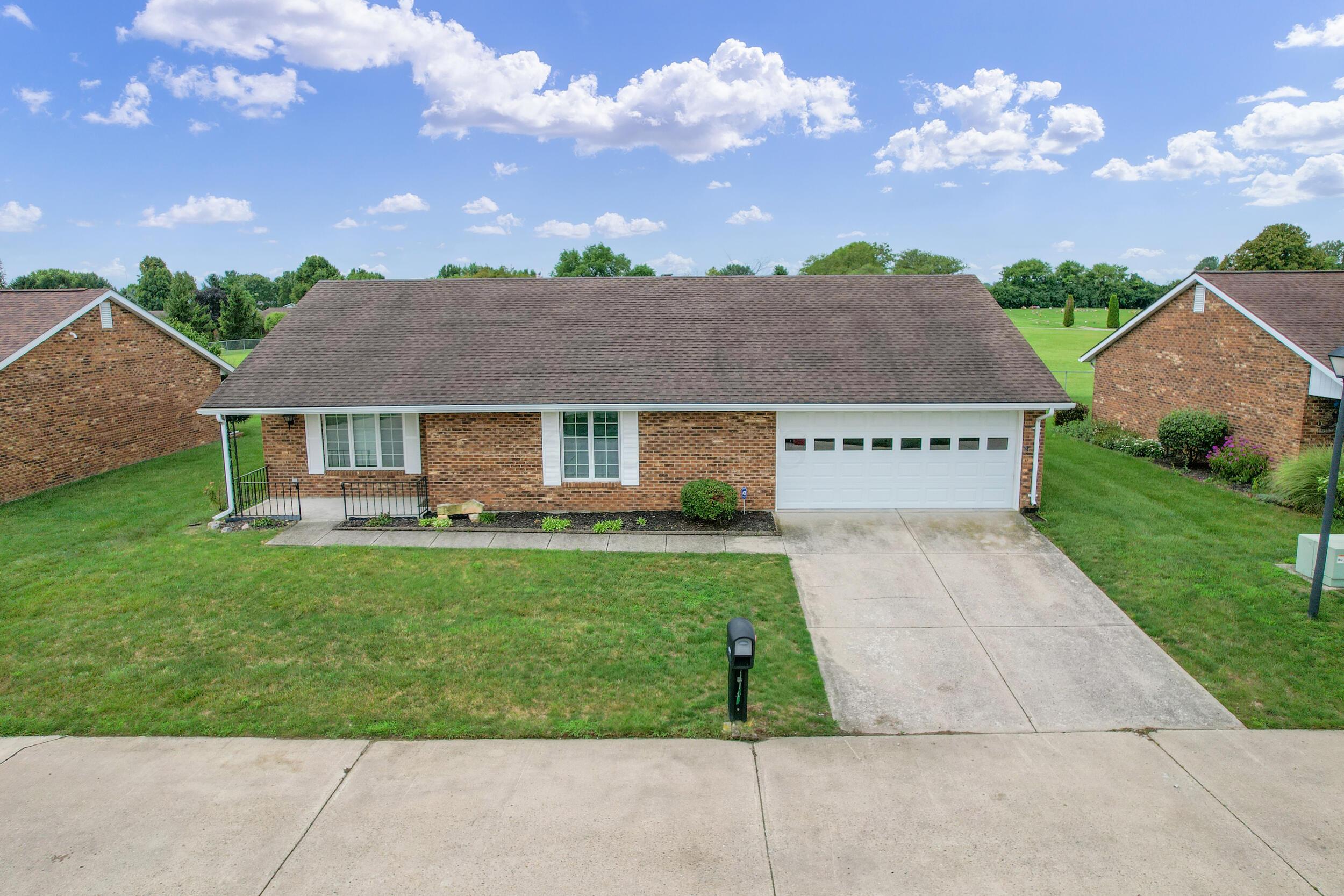 851 Circle Drive, 32