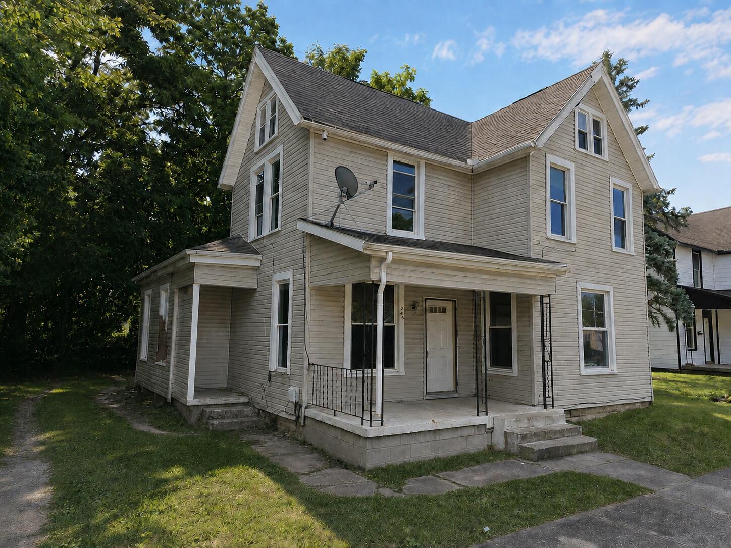 246 S Hubert Avenue Property Photo 2
