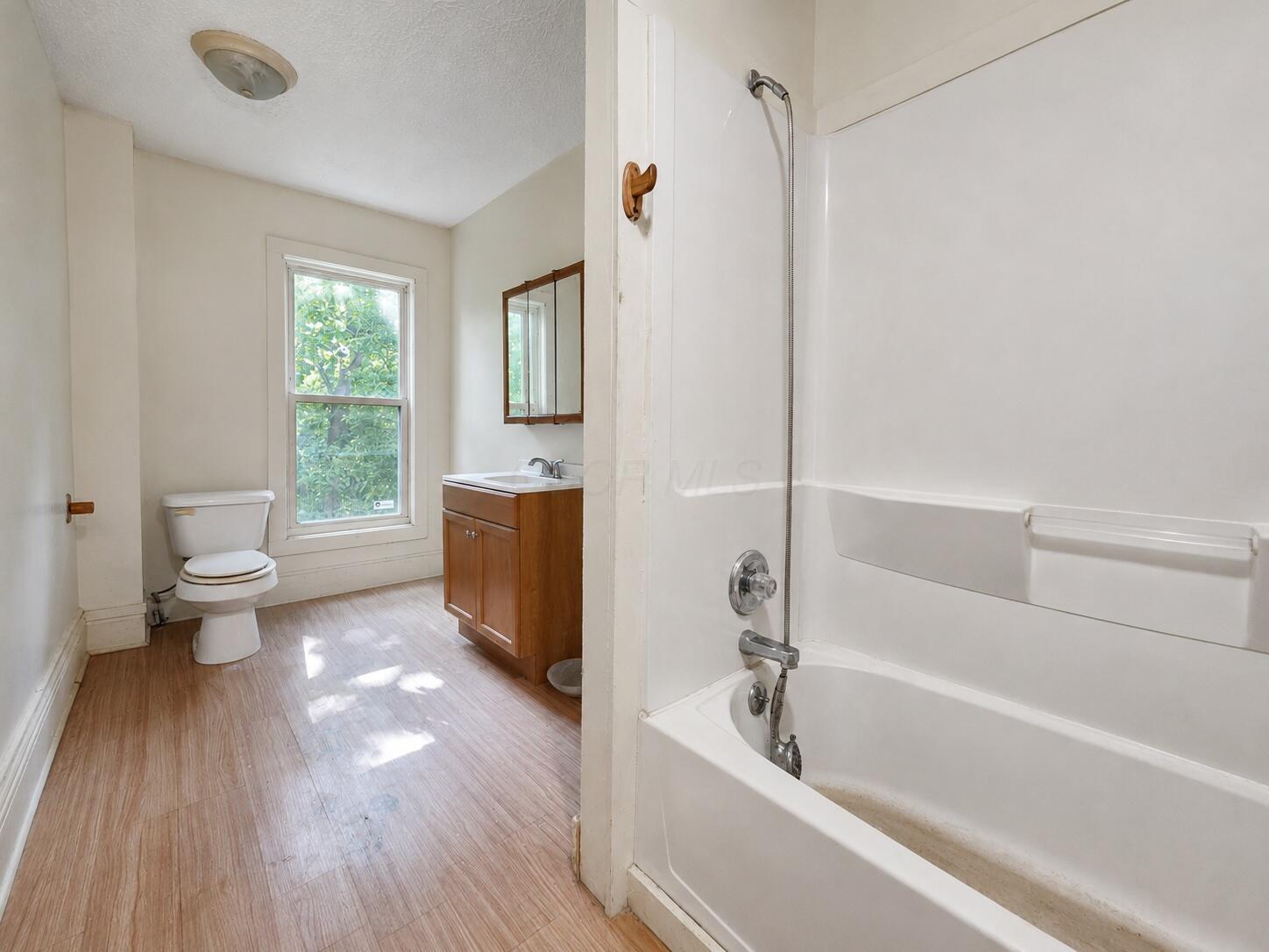 246 S Hubert Avenue Property Photo 8