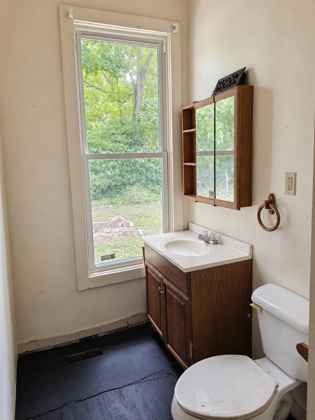 246 S Hubert Avenue Property Photo 10