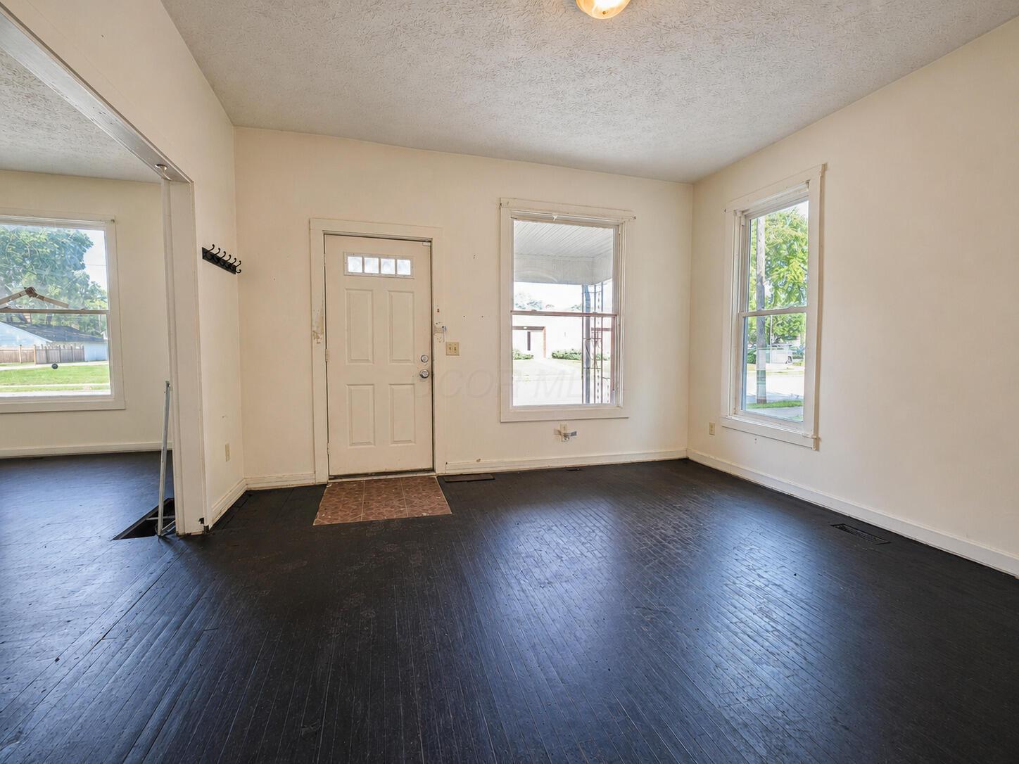 246 S Hubert Avenue Property Photo 18