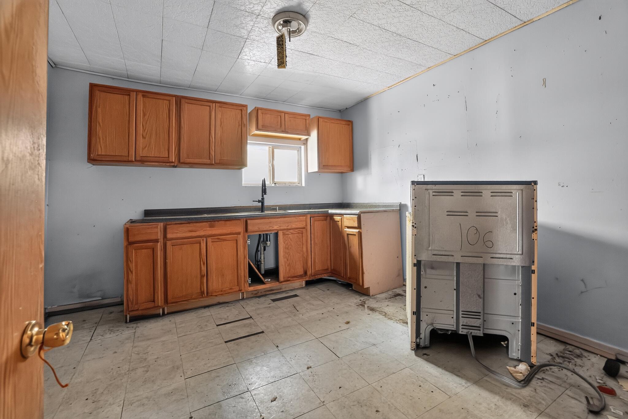 44 Ewing Street Property Photo 7
