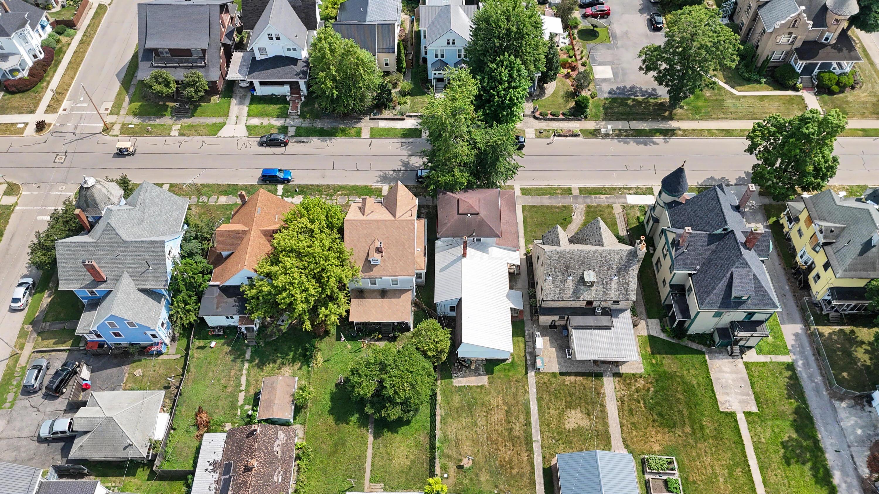 420 E Rensselaer Street Property Photo 4