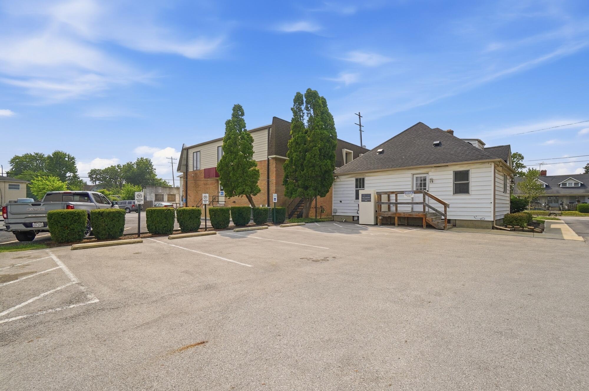 4094 Broadway Property Photo 6