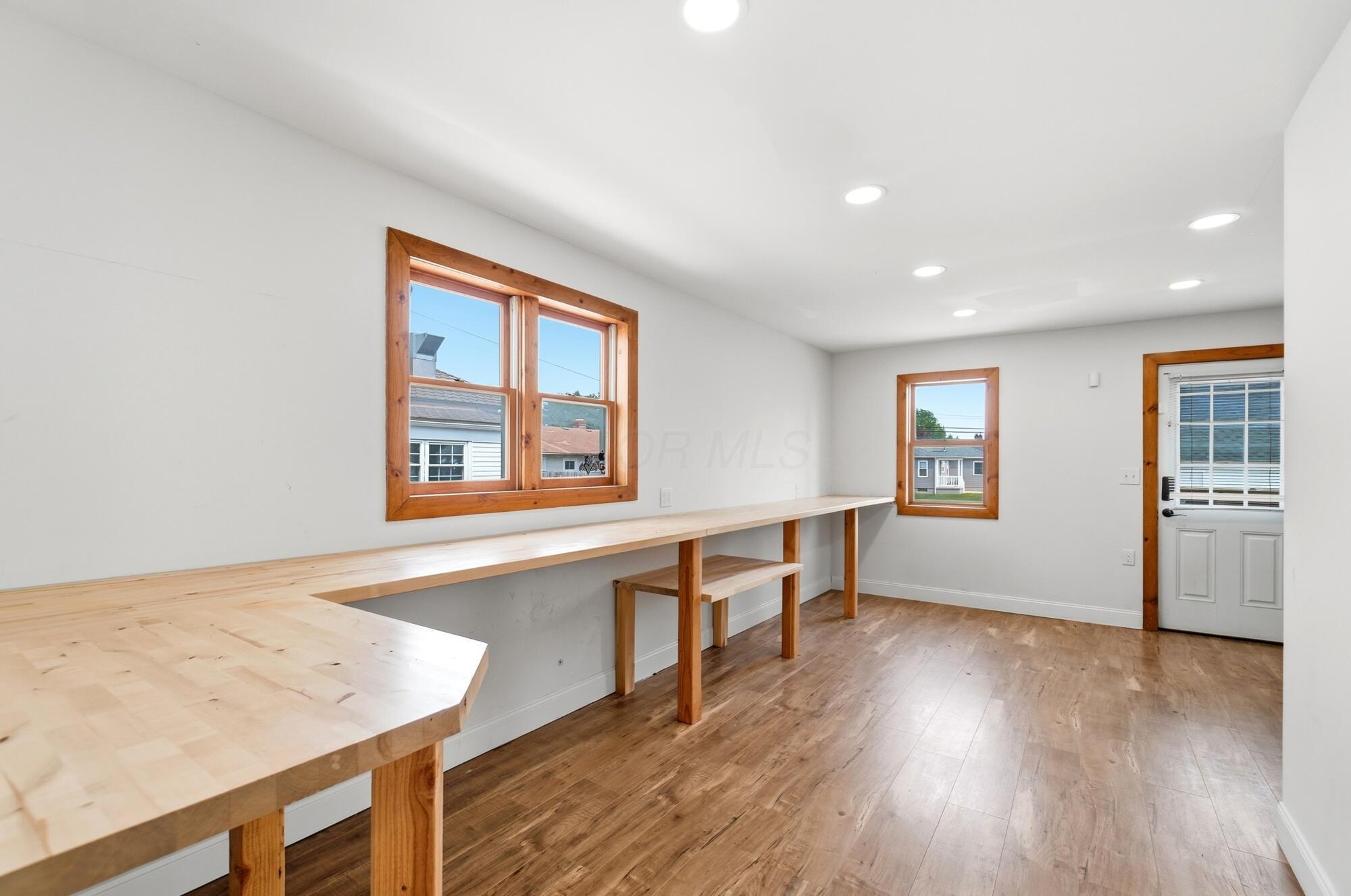 4094 Broadway Property Photo 28