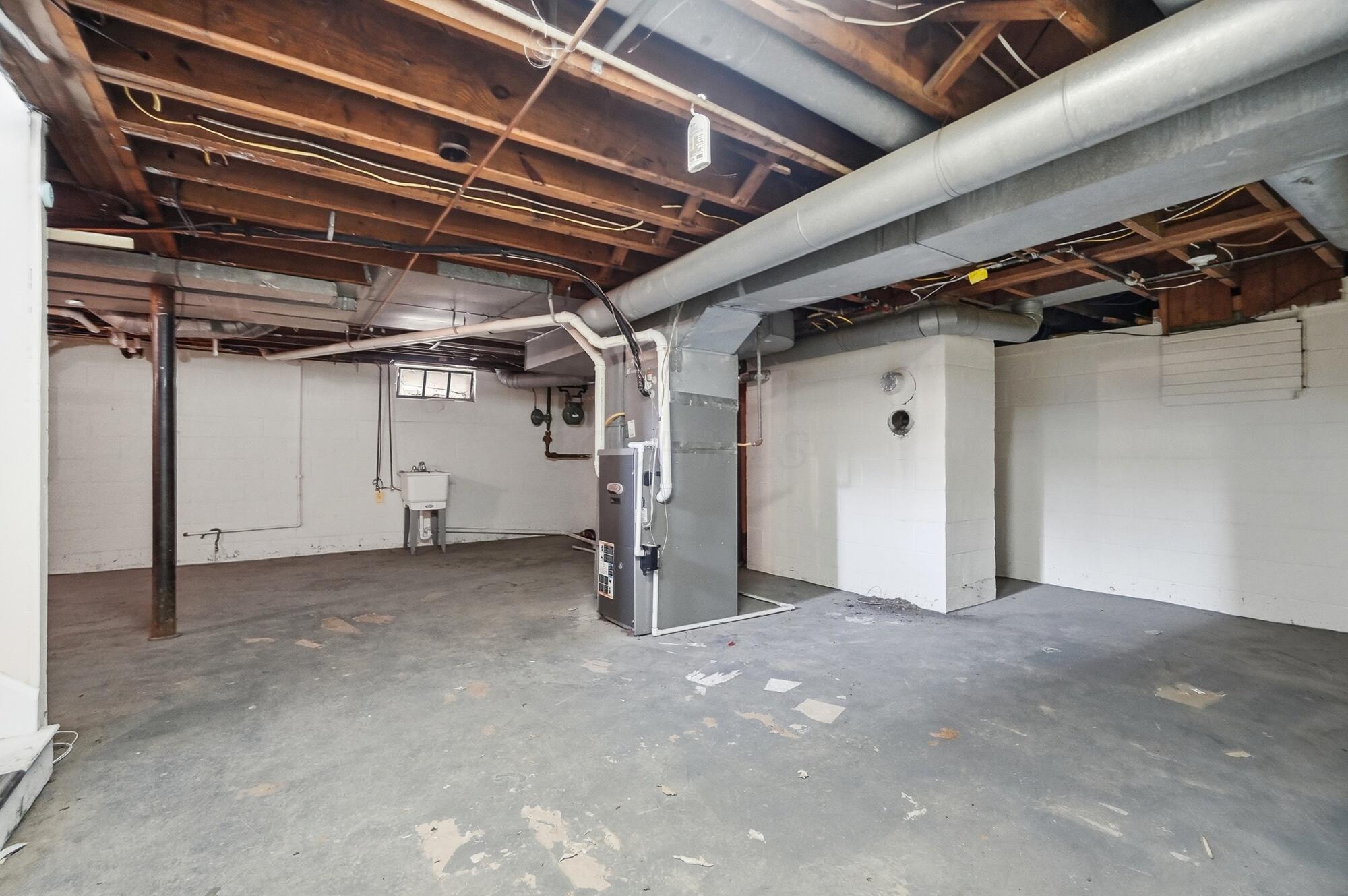 4094 Broadway Property Photo 42