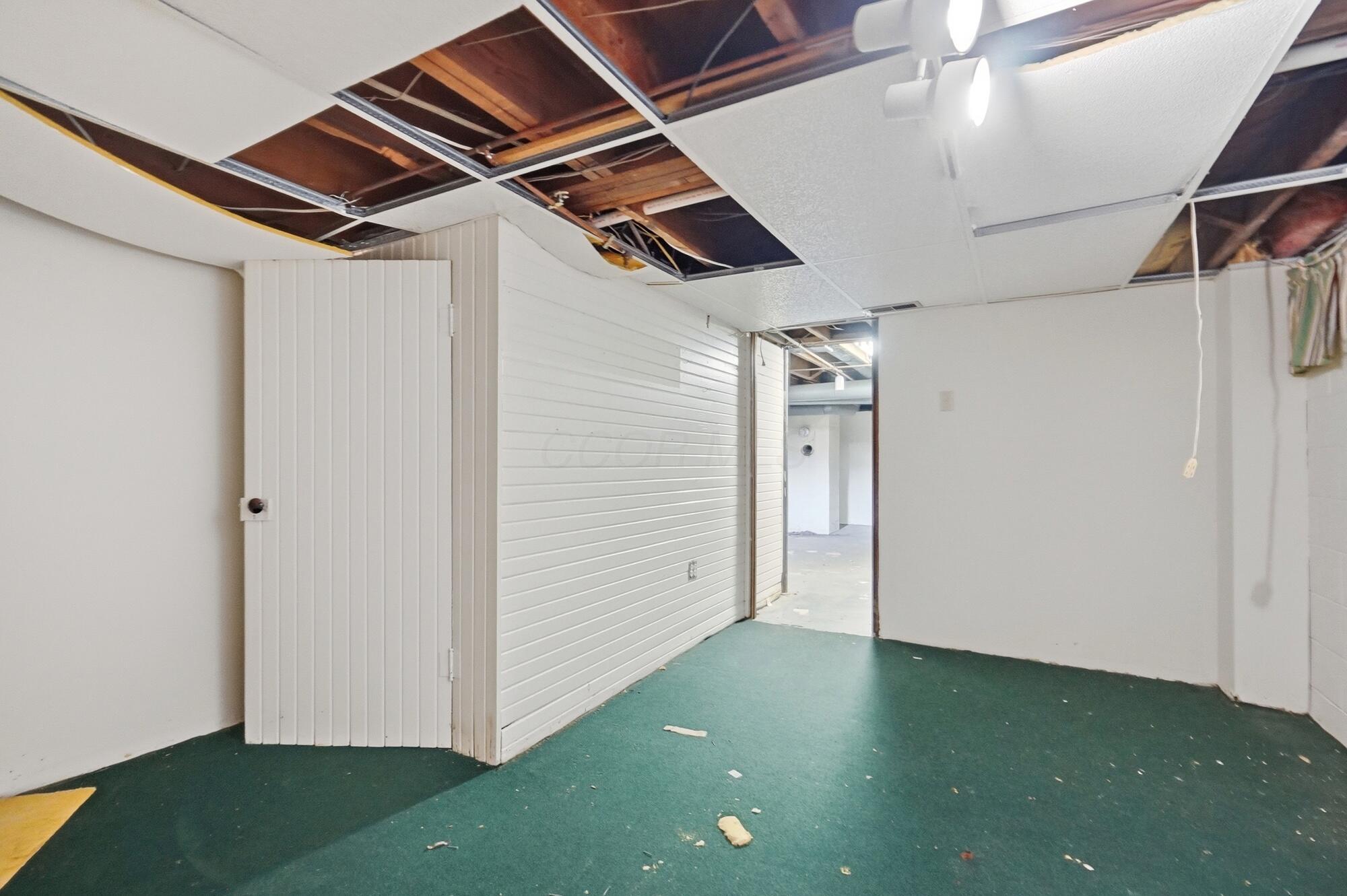 4094 Broadway Property Photo 43