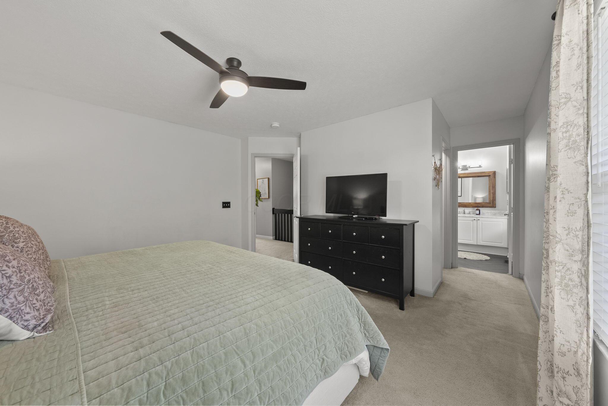 5987 Thunder Gulch Drive, 30 Property Photo 14