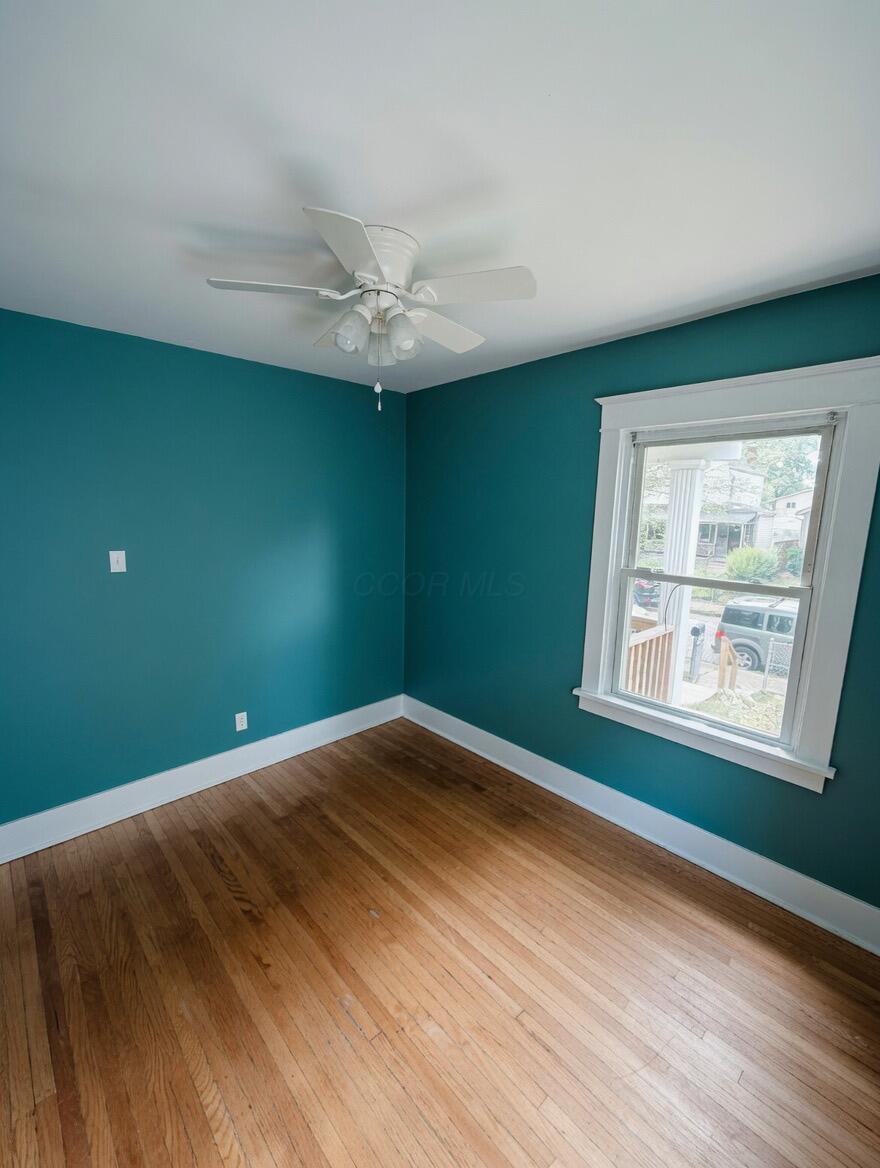 490 E Oakland Avenue Property Photo 19