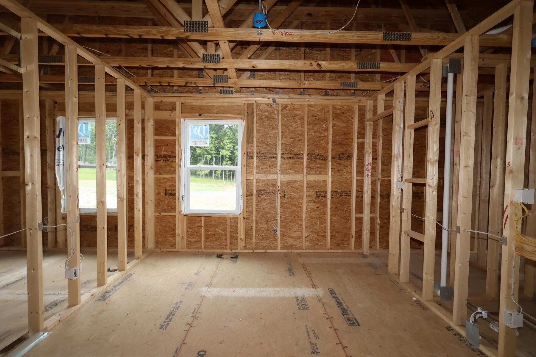 542 Creekside Loop S Property Photo 9