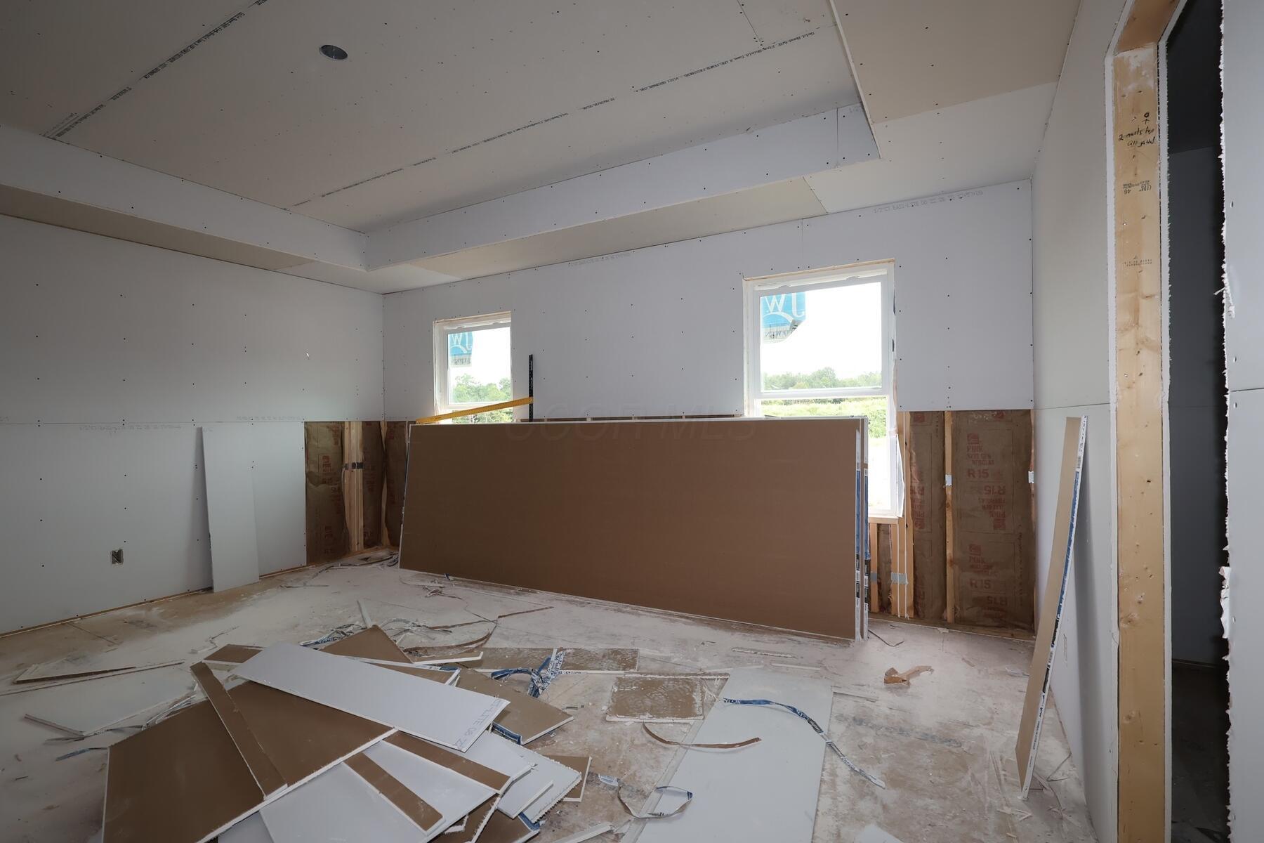 542 Creekside Loop S Property Photo 9