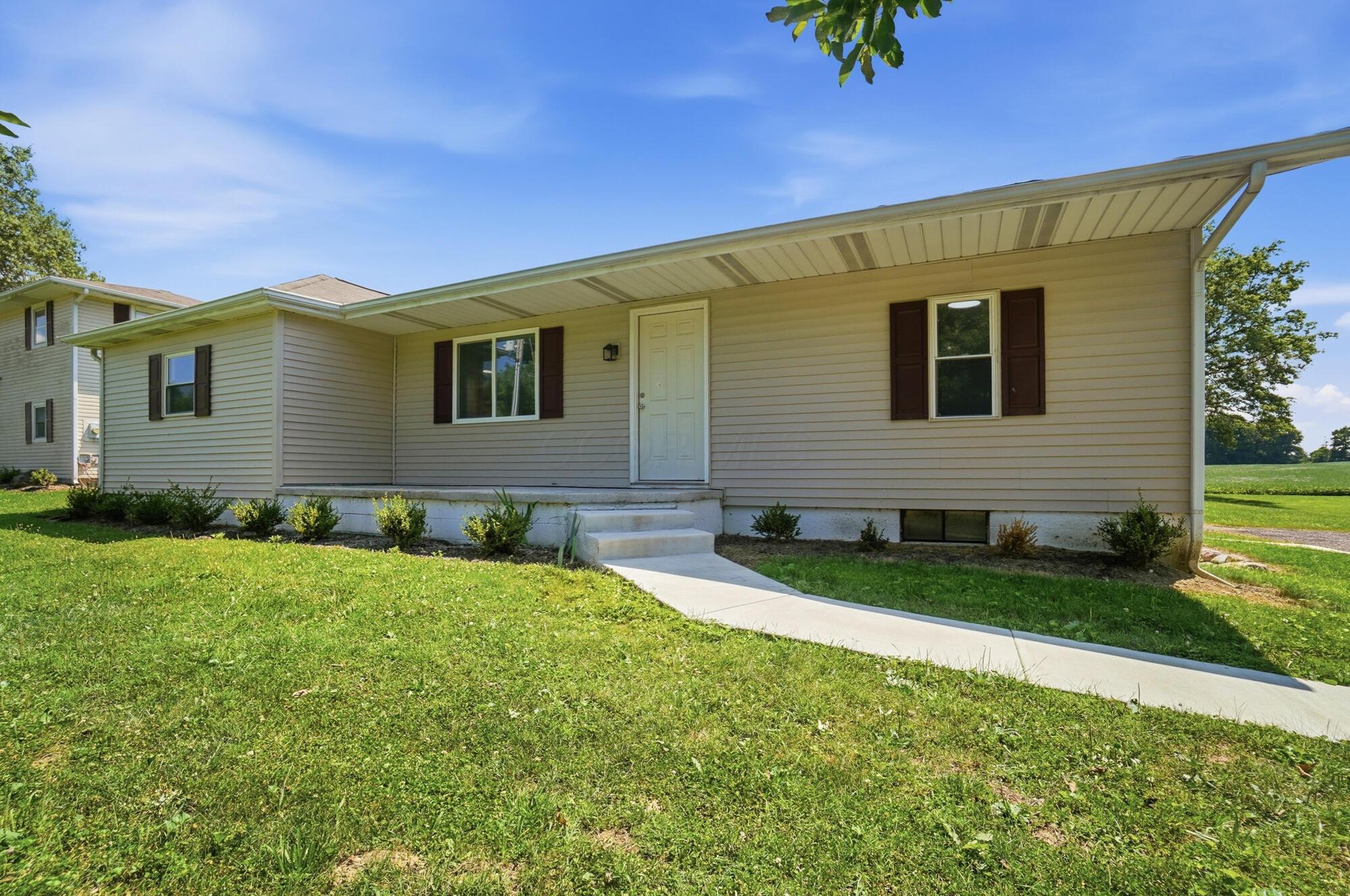 226029446 Property Photo 6