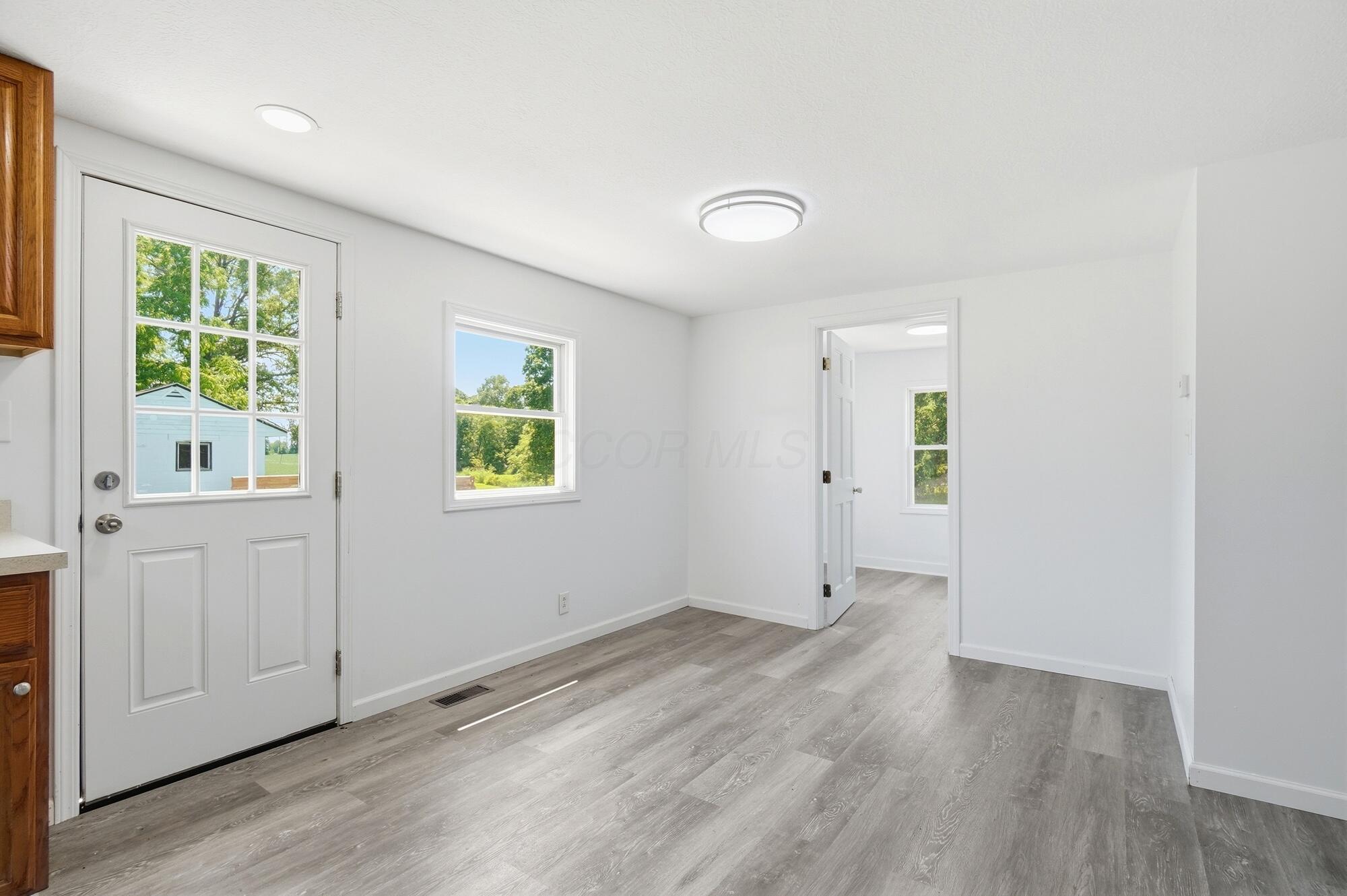 226029446 Property Photo 19