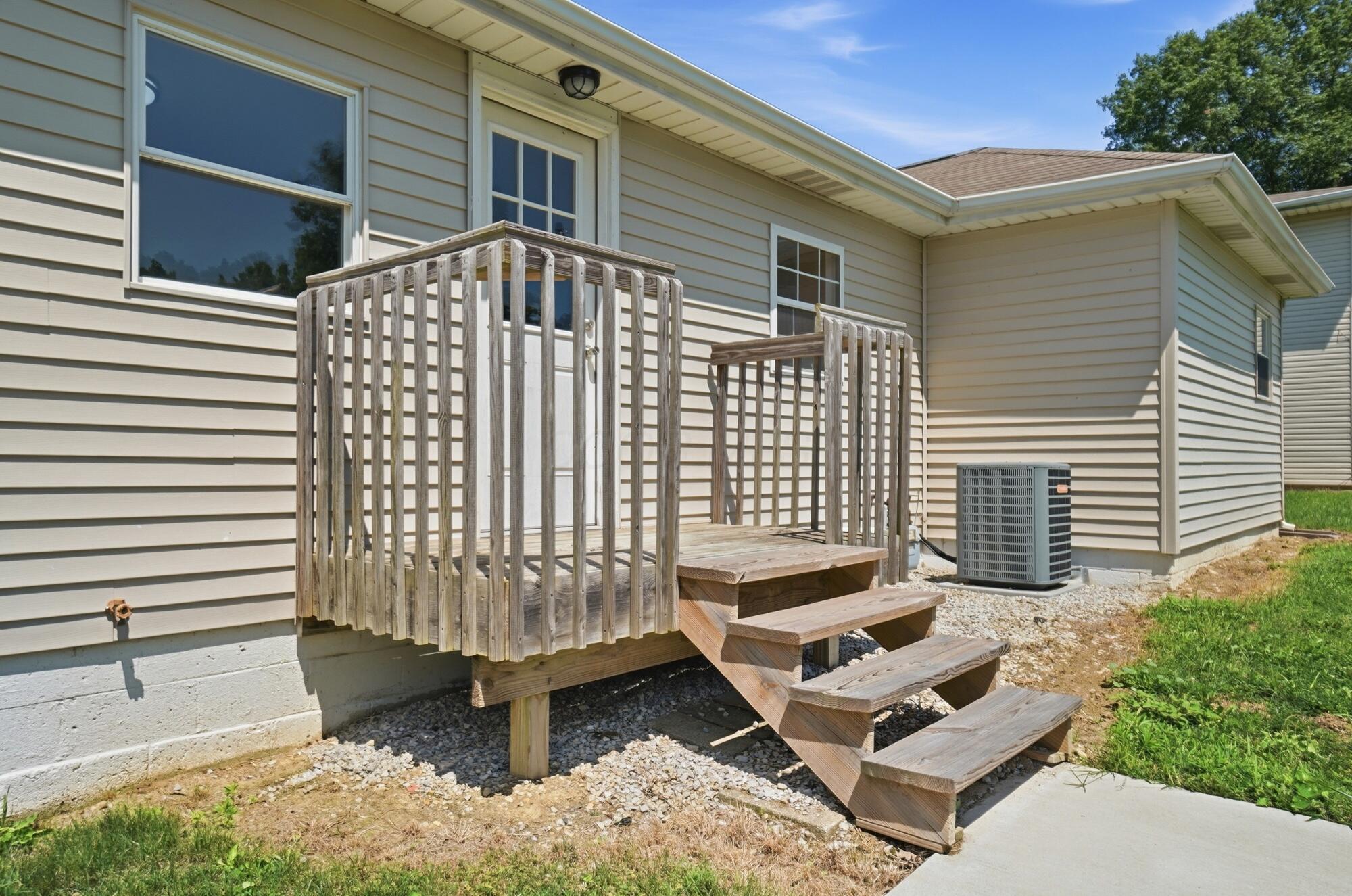 226029446 Property Photo 40