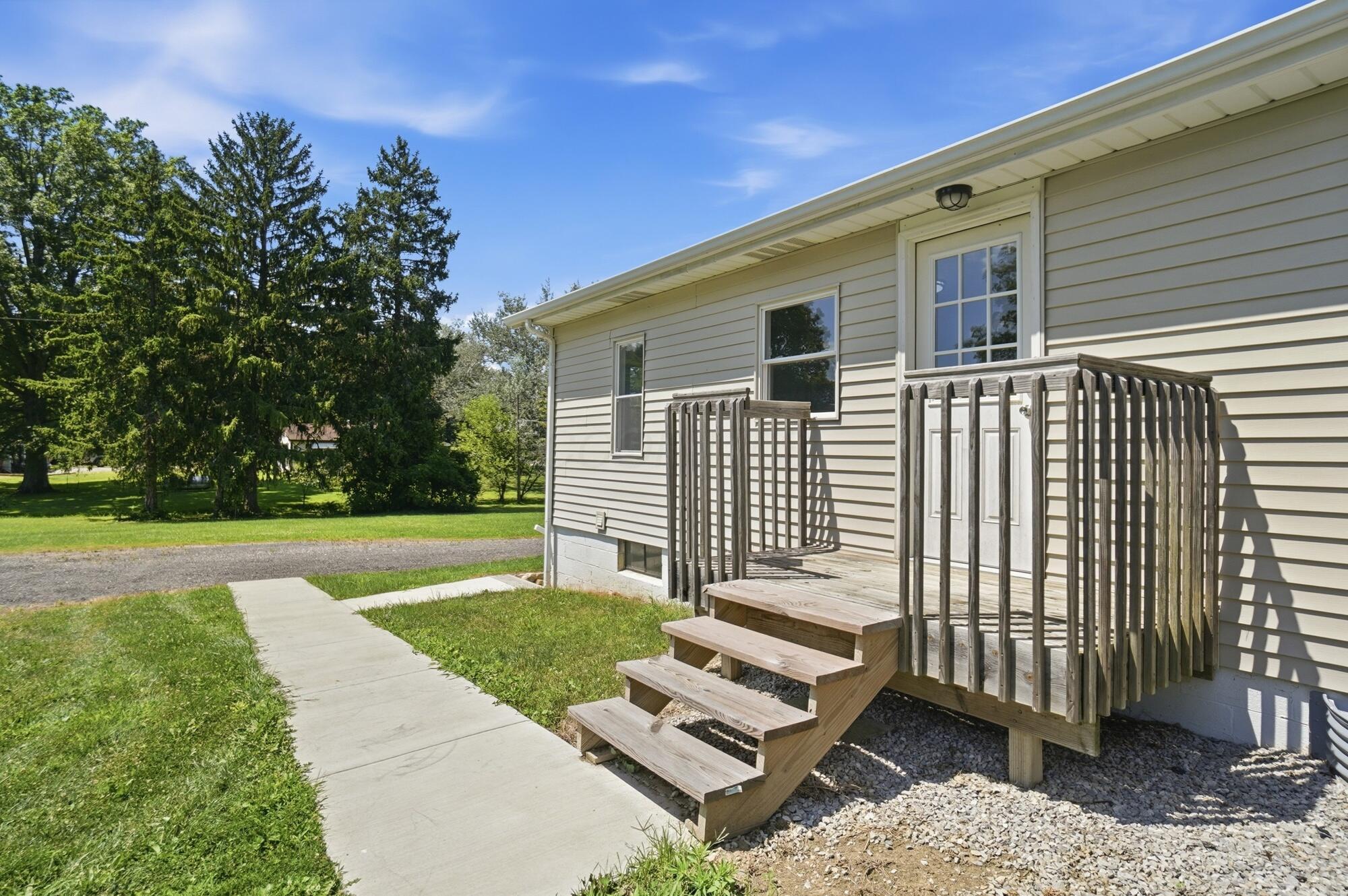 226029446 Property Photo 41