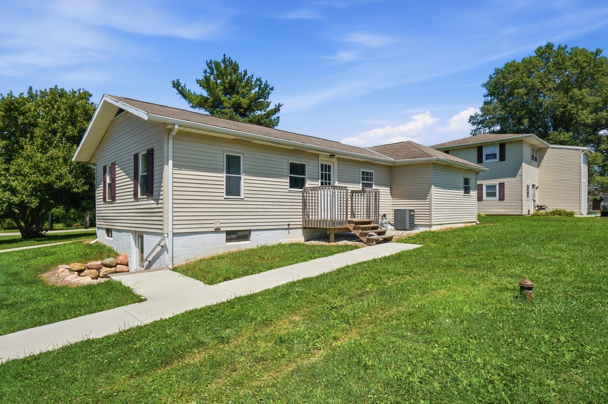 226029446 Property Photo 44