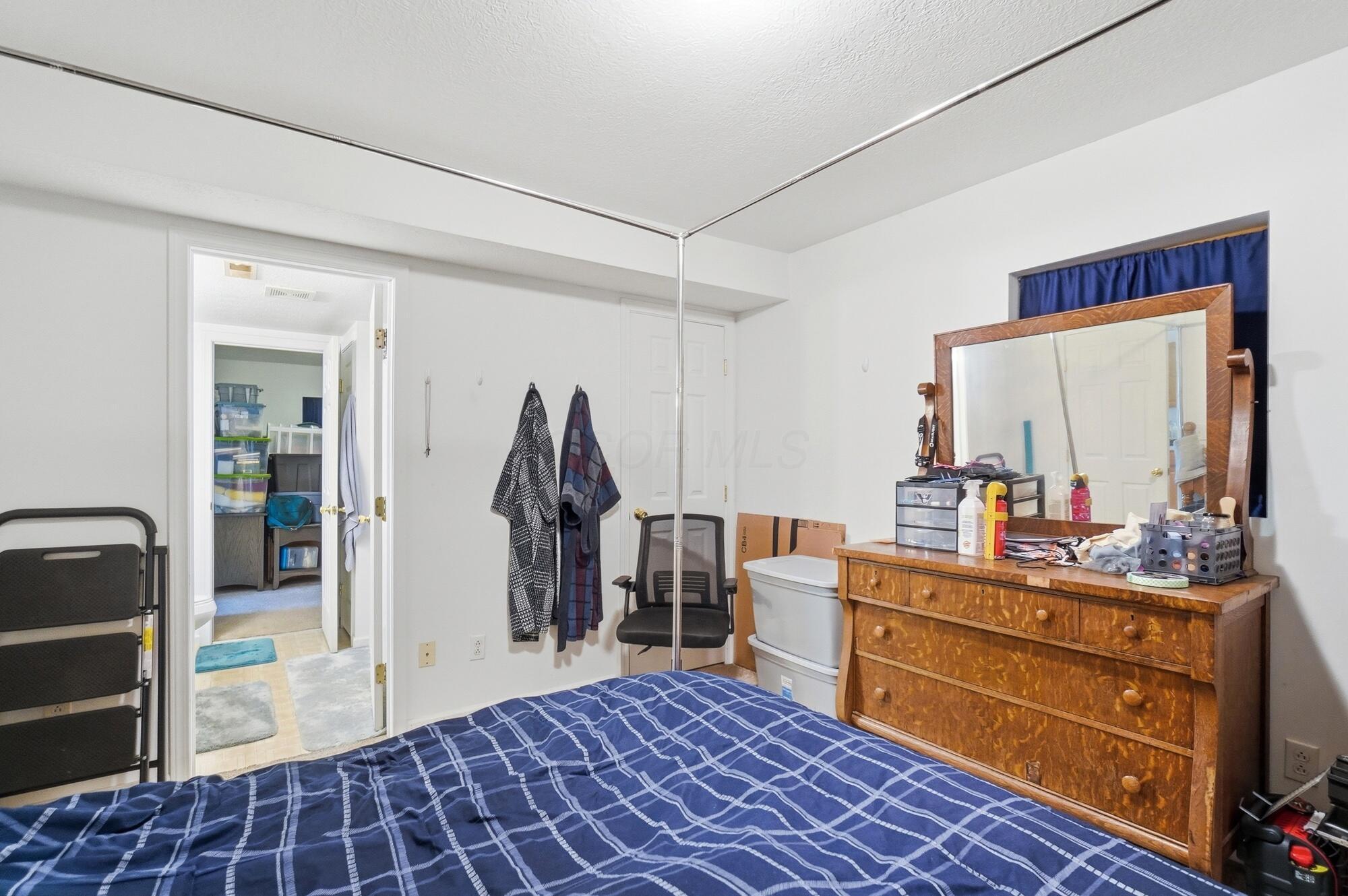 226029446 Property Photo 66