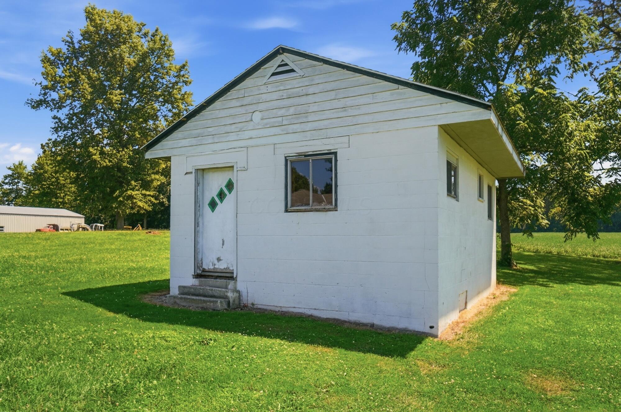 226029446 Property Photo 98