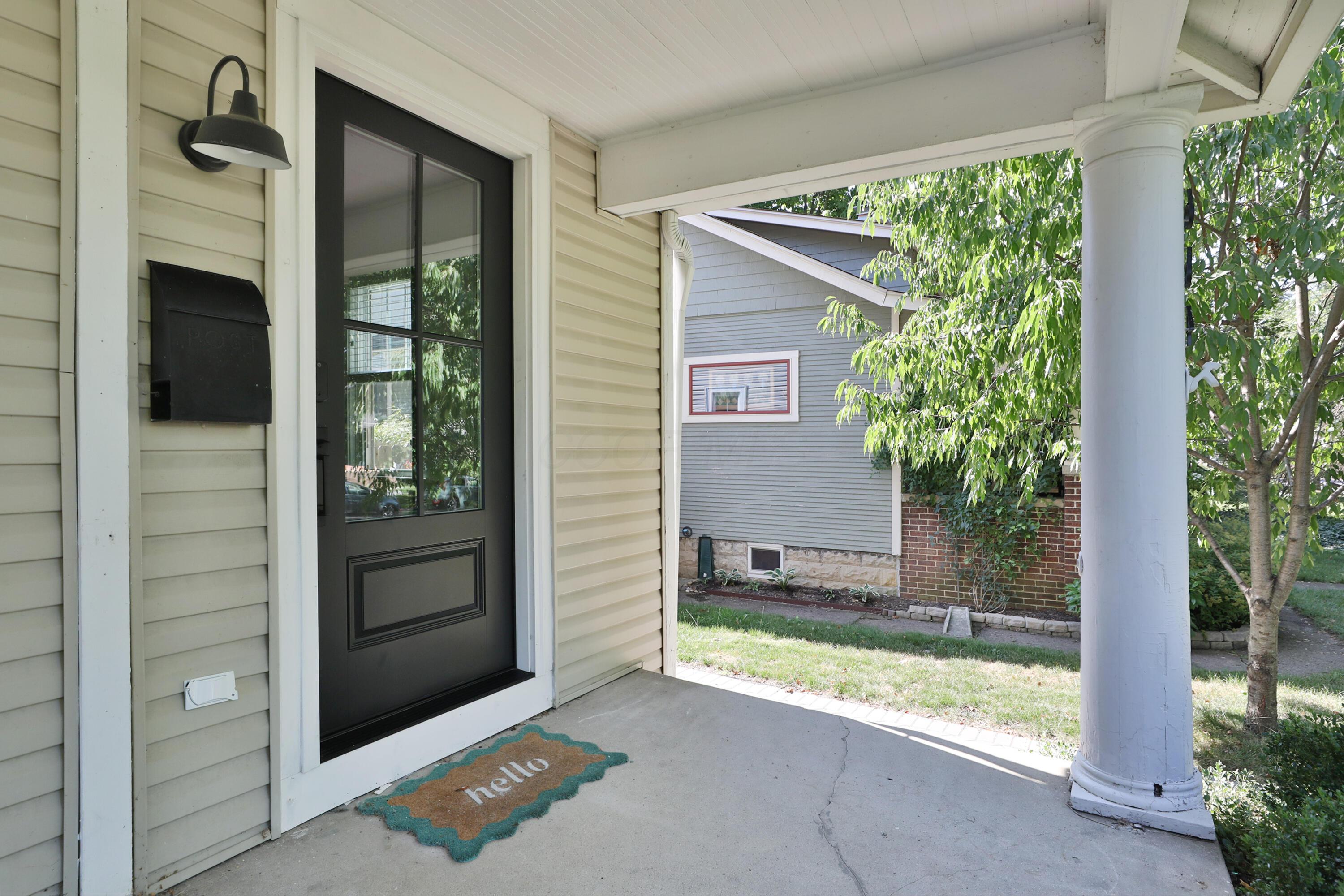 664 Euclaire Avenue Property Photo 4
