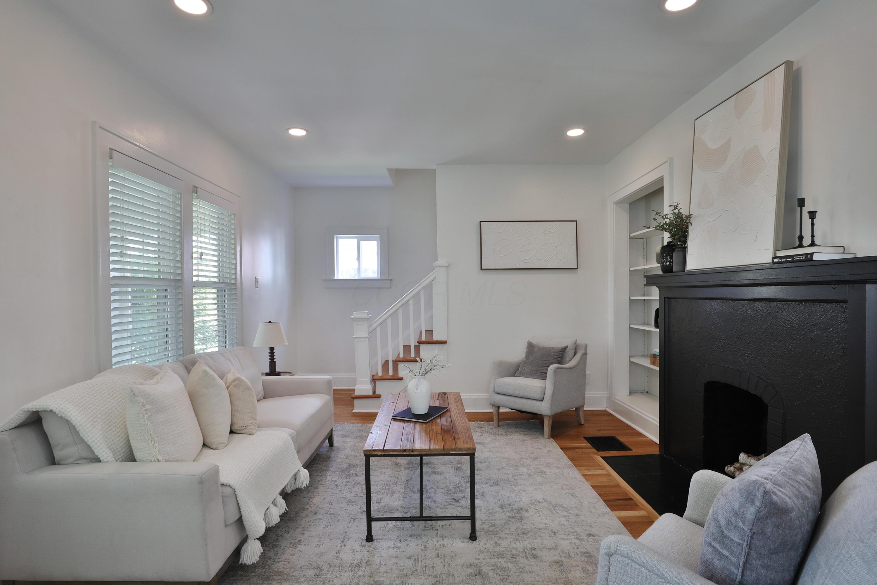 664 Euclaire Avenue Property Photo 7