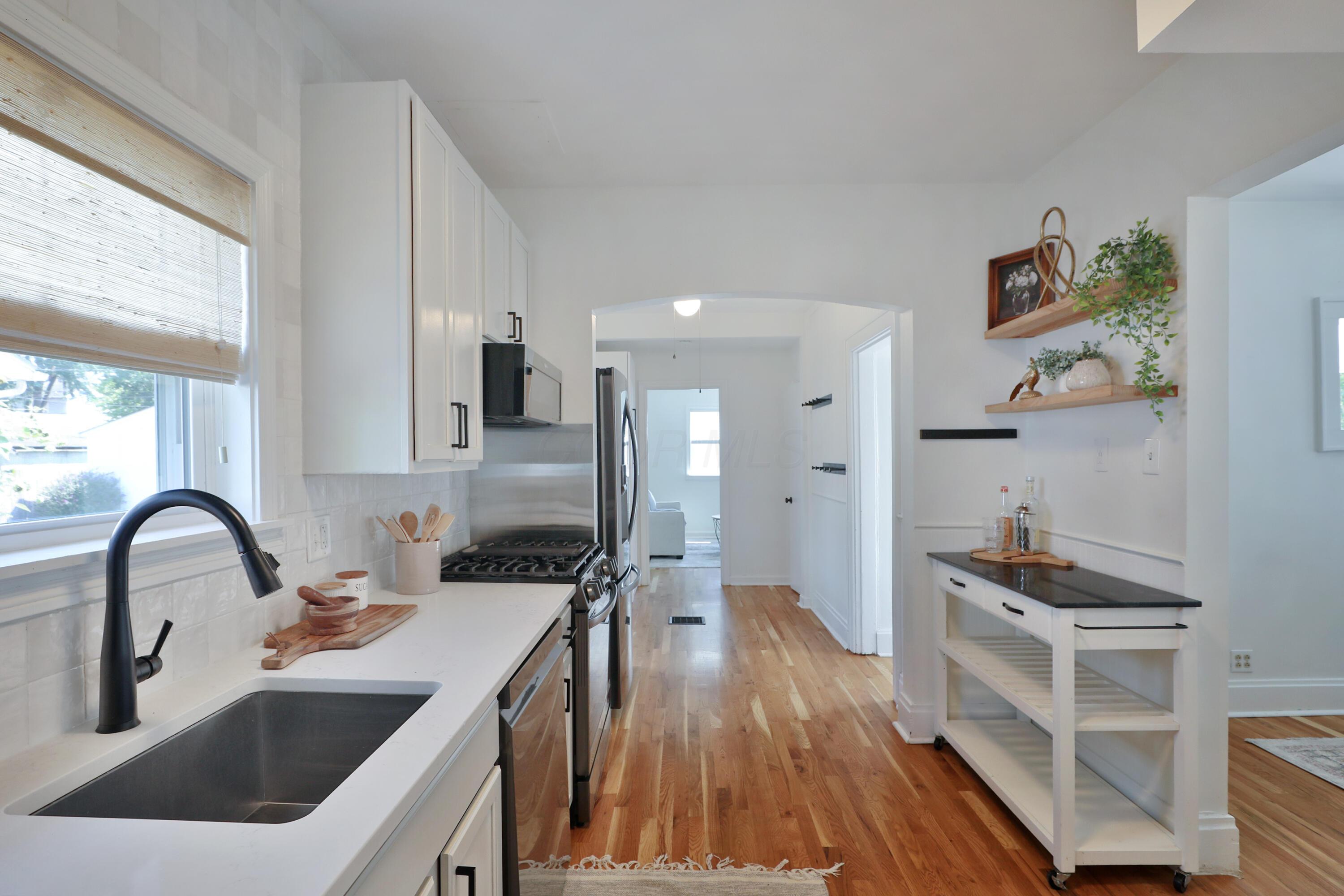 664 Euclaire Avenue Property Photo 15