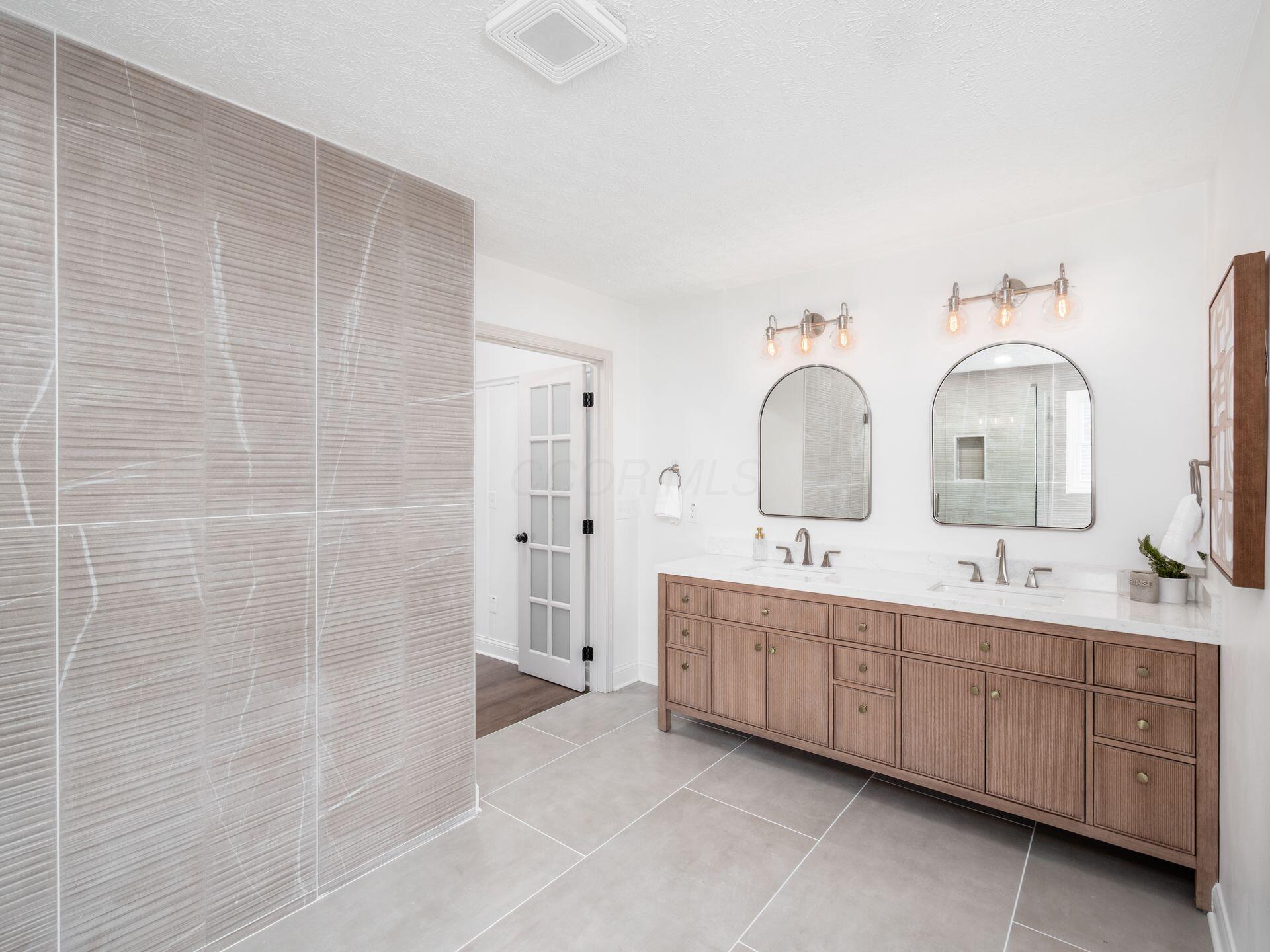 4988 Galway Drive Property Photo 37