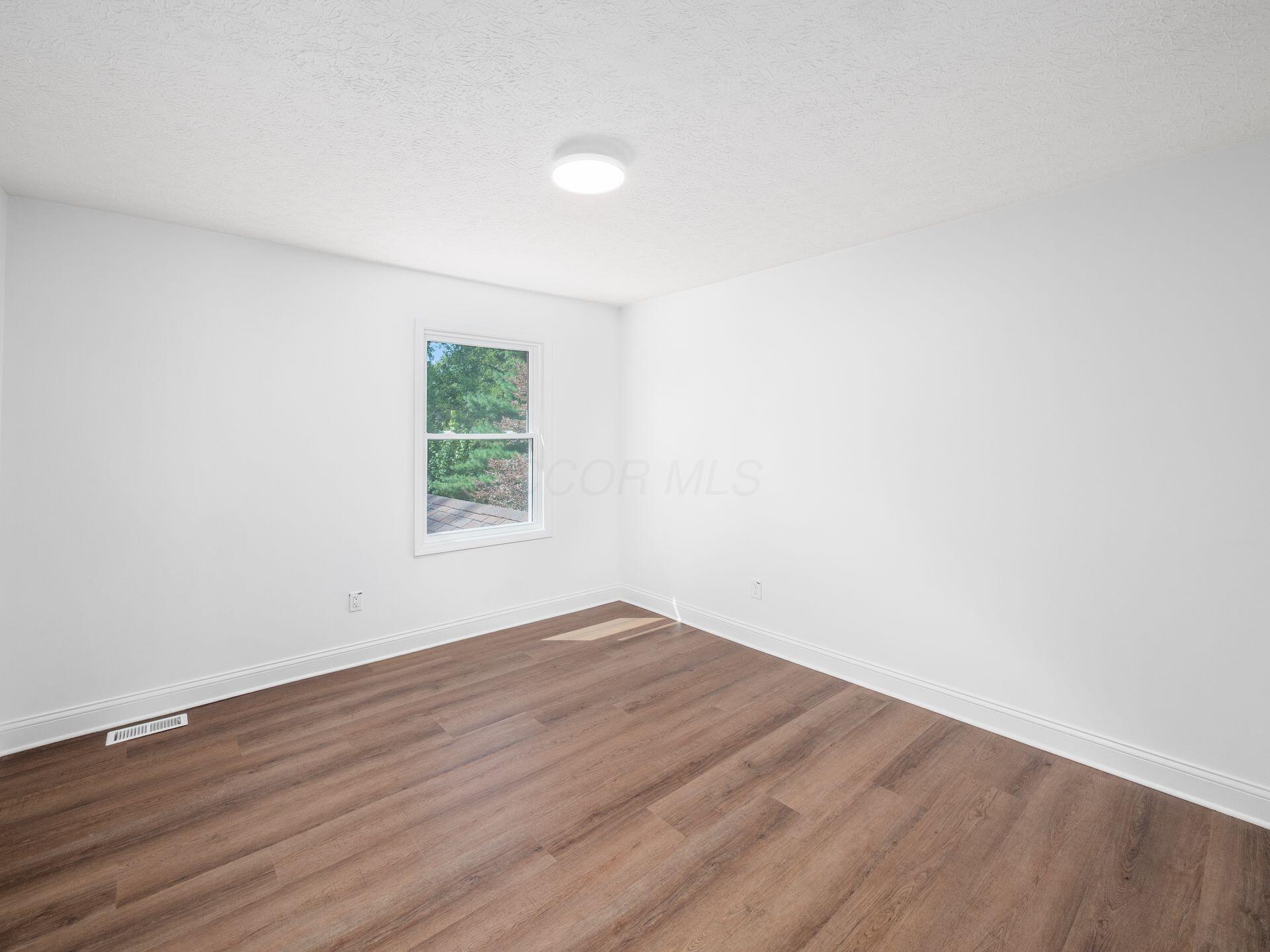 4988 Galway Drive Property Photo 39