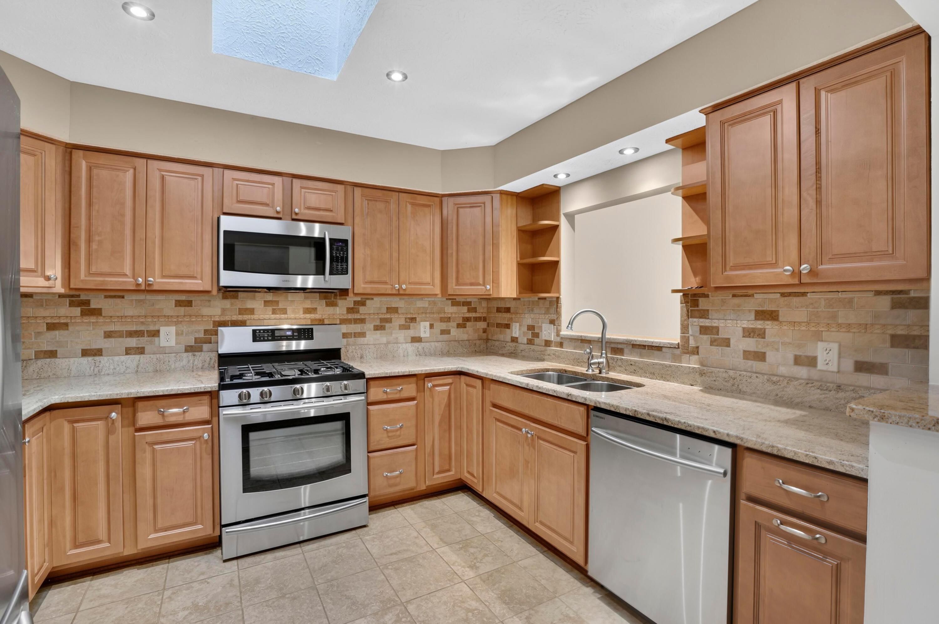 732 Pine Needles Drive Property Photo 16