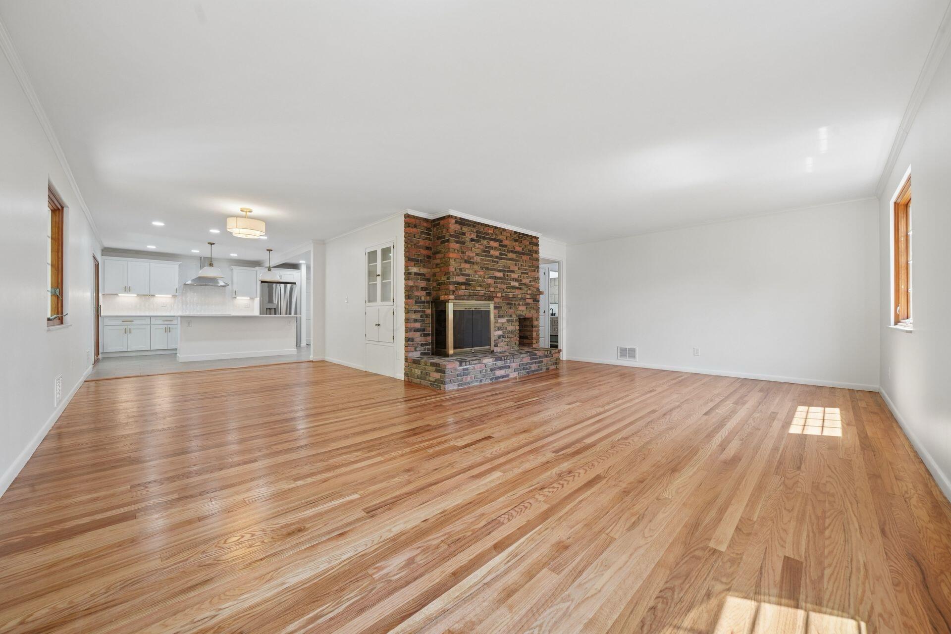 2929 Pickwick Drive Property Photo 10