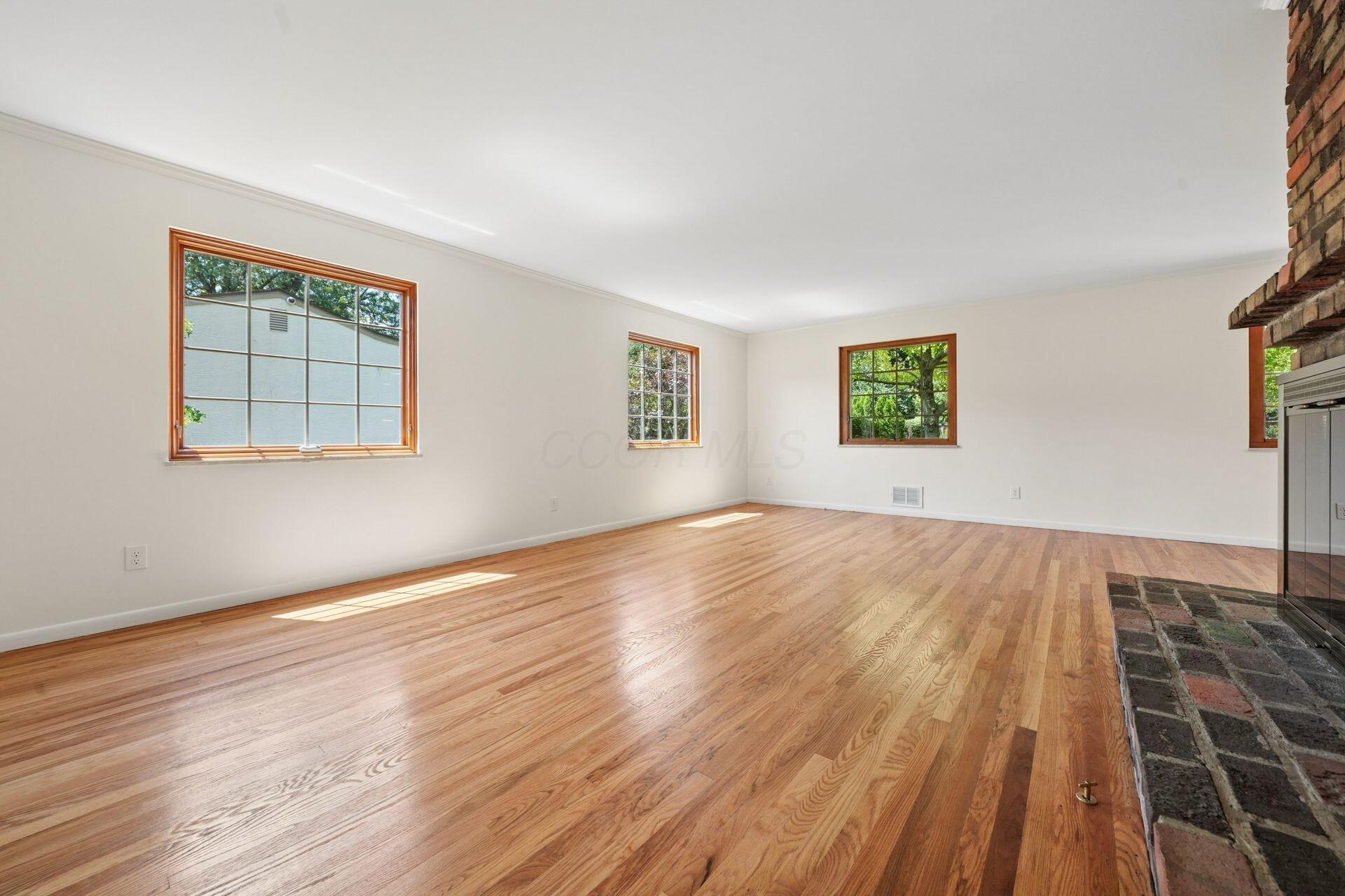 2929 Pickwick Drive Property Photo 12