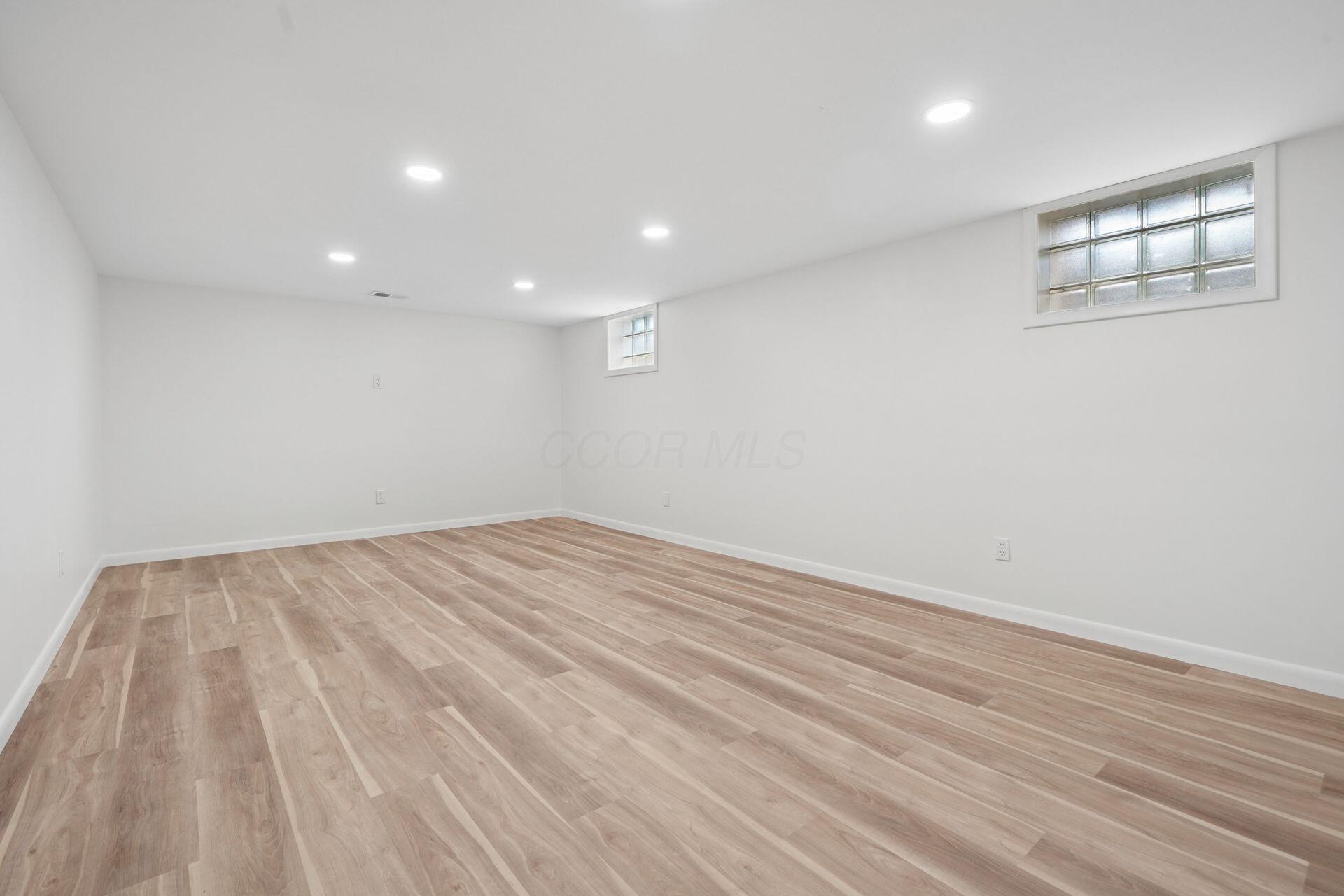 2929 Pickwick Drive Property Photo 48