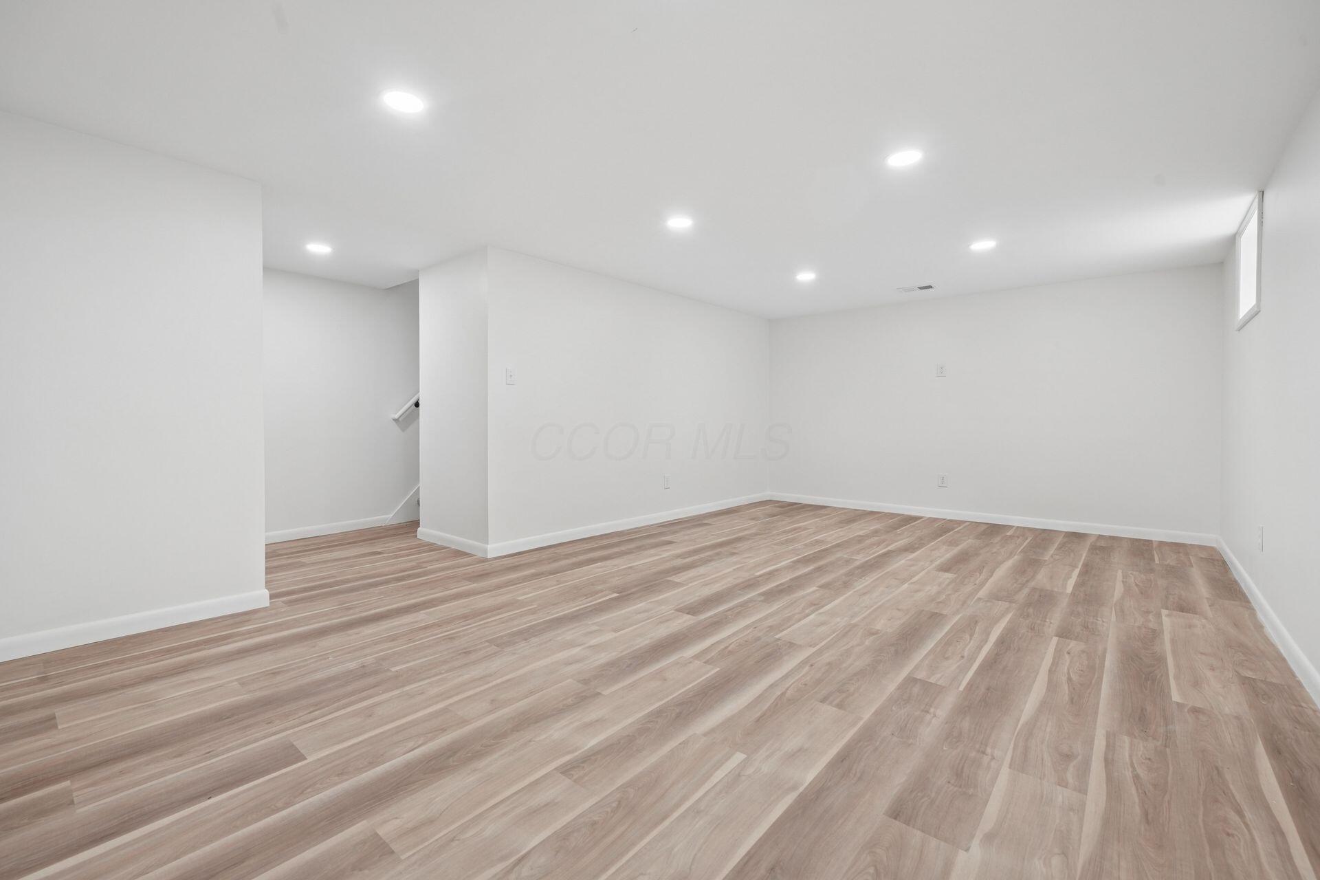 2929 Pickwick Drive Property Photo 49