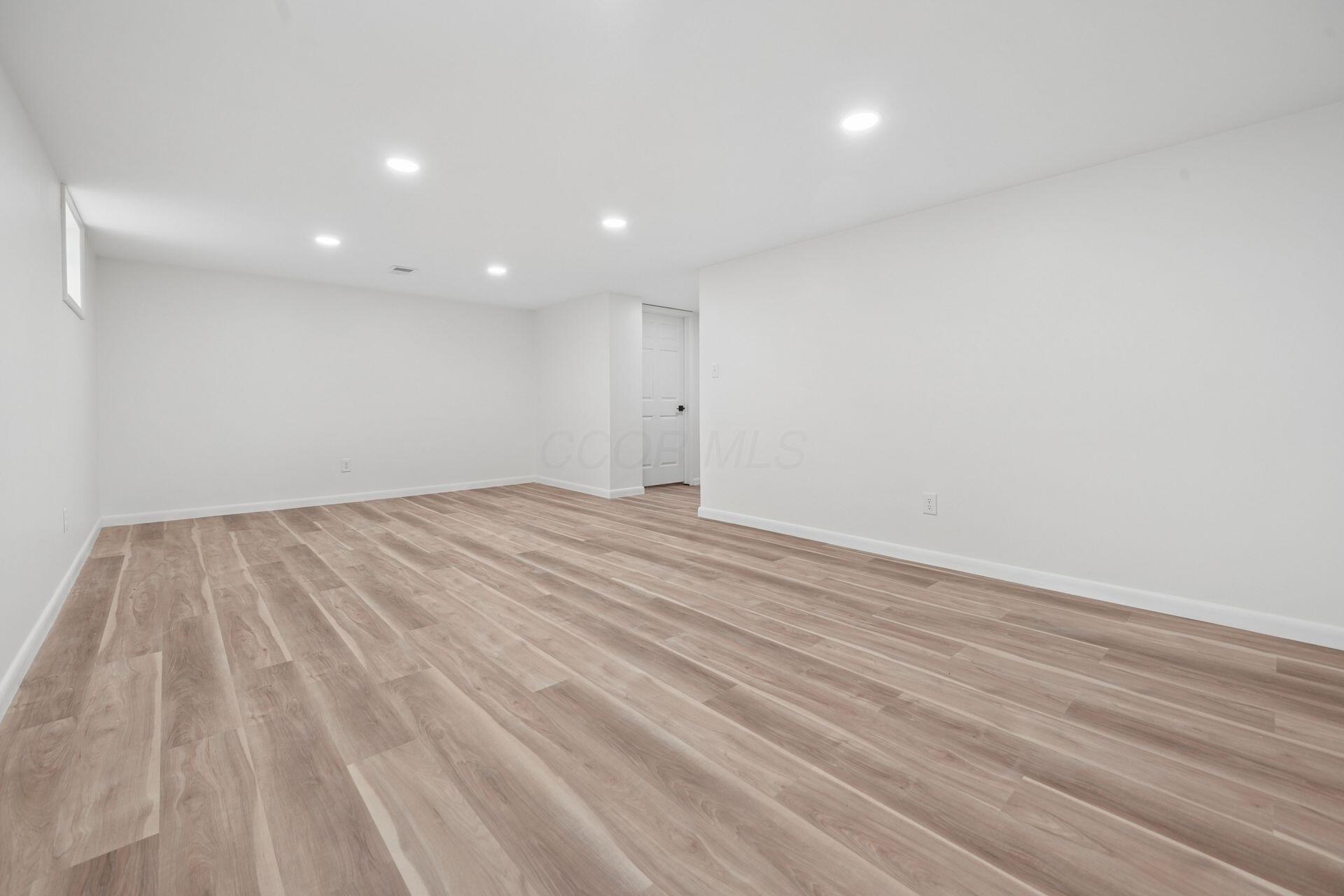 2929 Pickwick Drive Property Photo 50