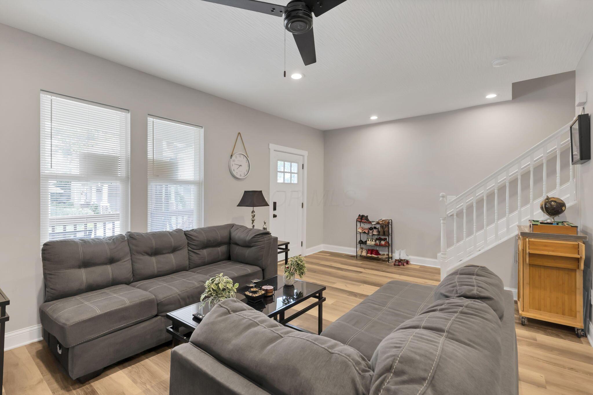 103 S Ogden Avenue Property Photo 9