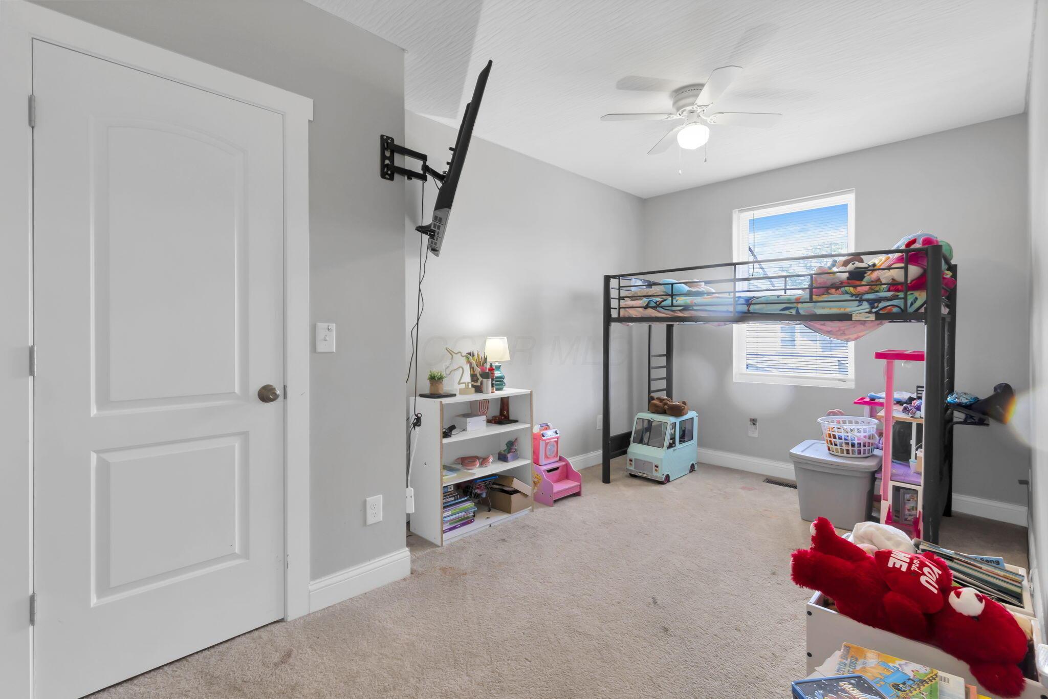 103 S Ogden Avenue Property Photo 31