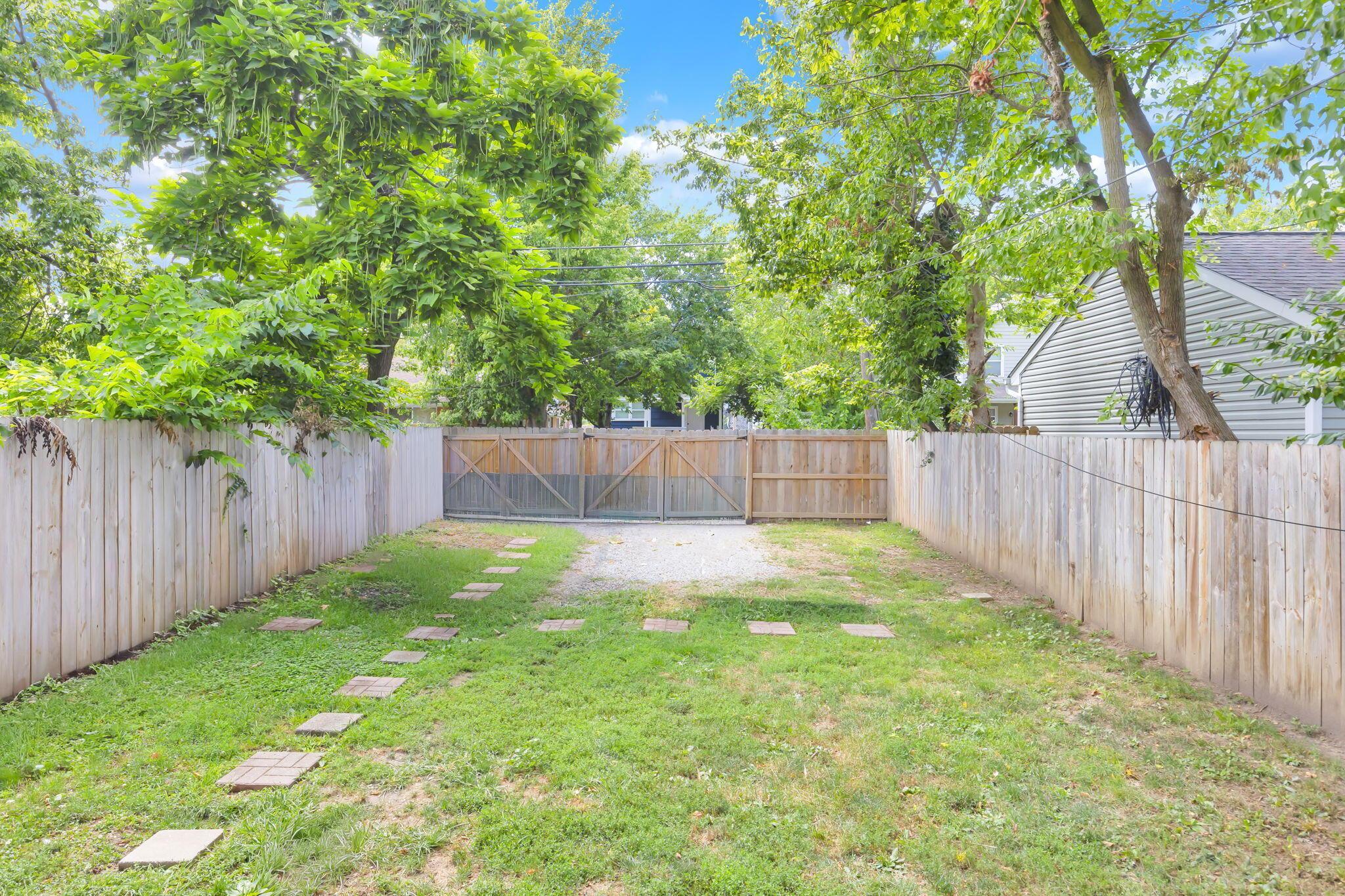 103 S Ogden Avenue Property Photo 41