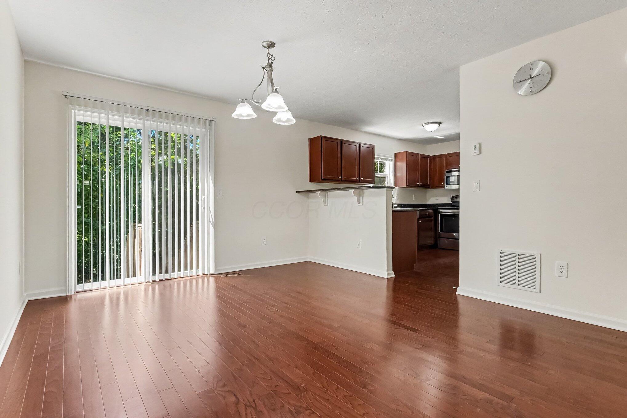 8345 Bruntsfield Road Property Photo 4