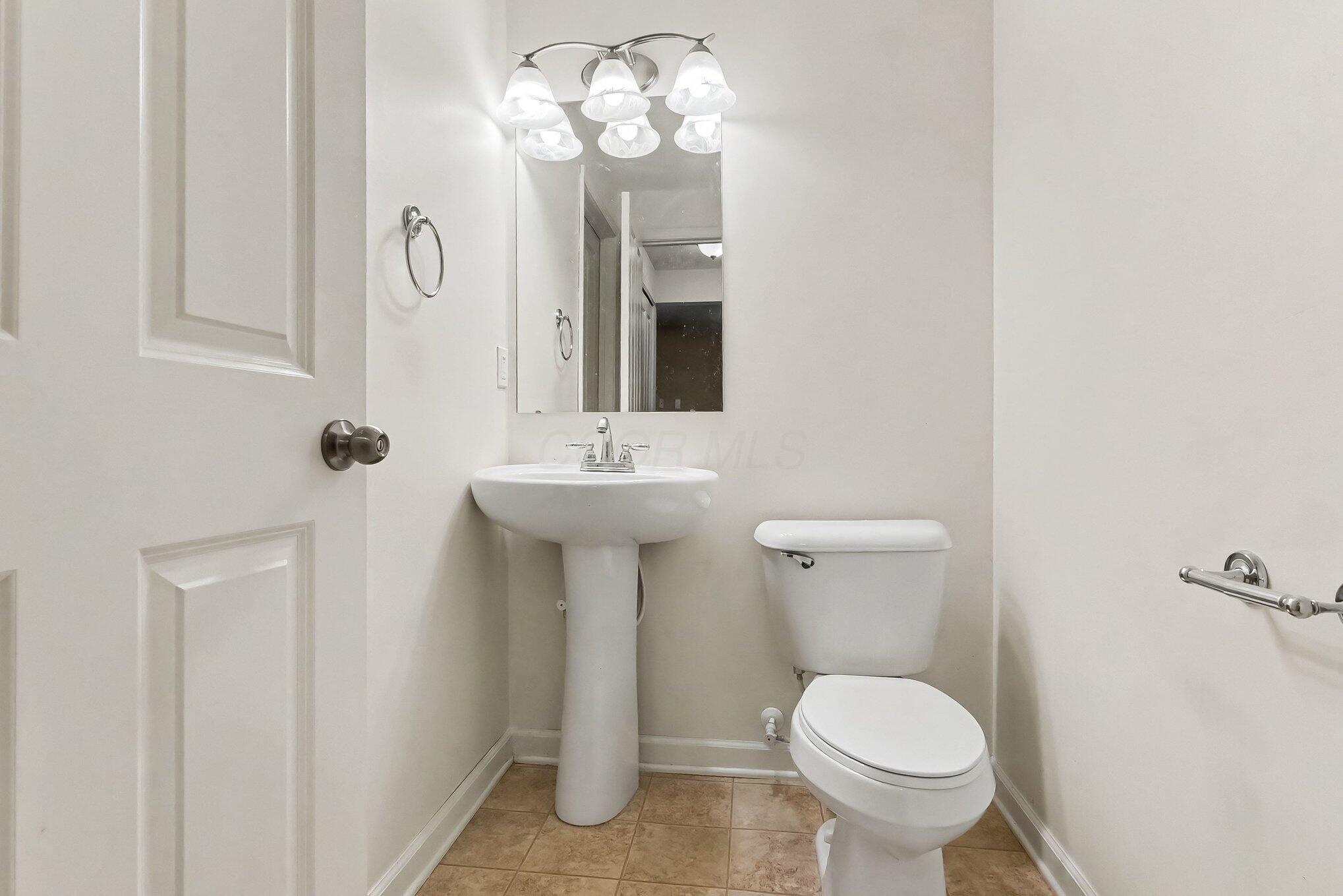 8345 Bruntsfield Road Property Photo 8