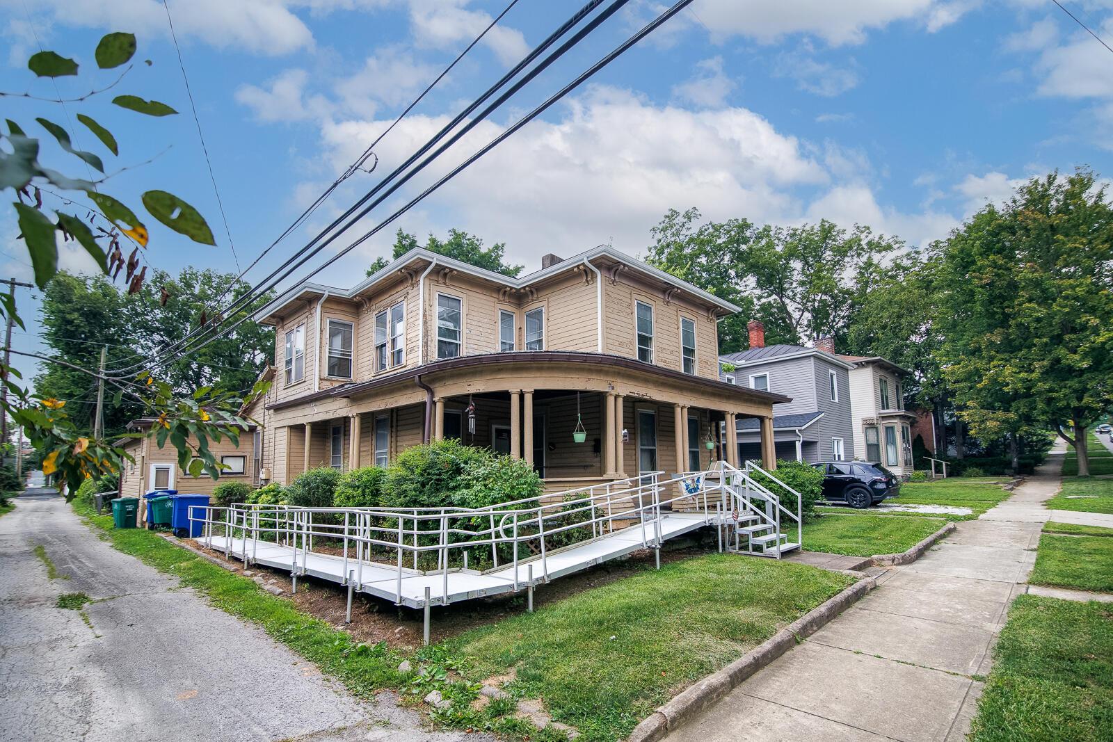 143 W Central Avenue Property Photo 3